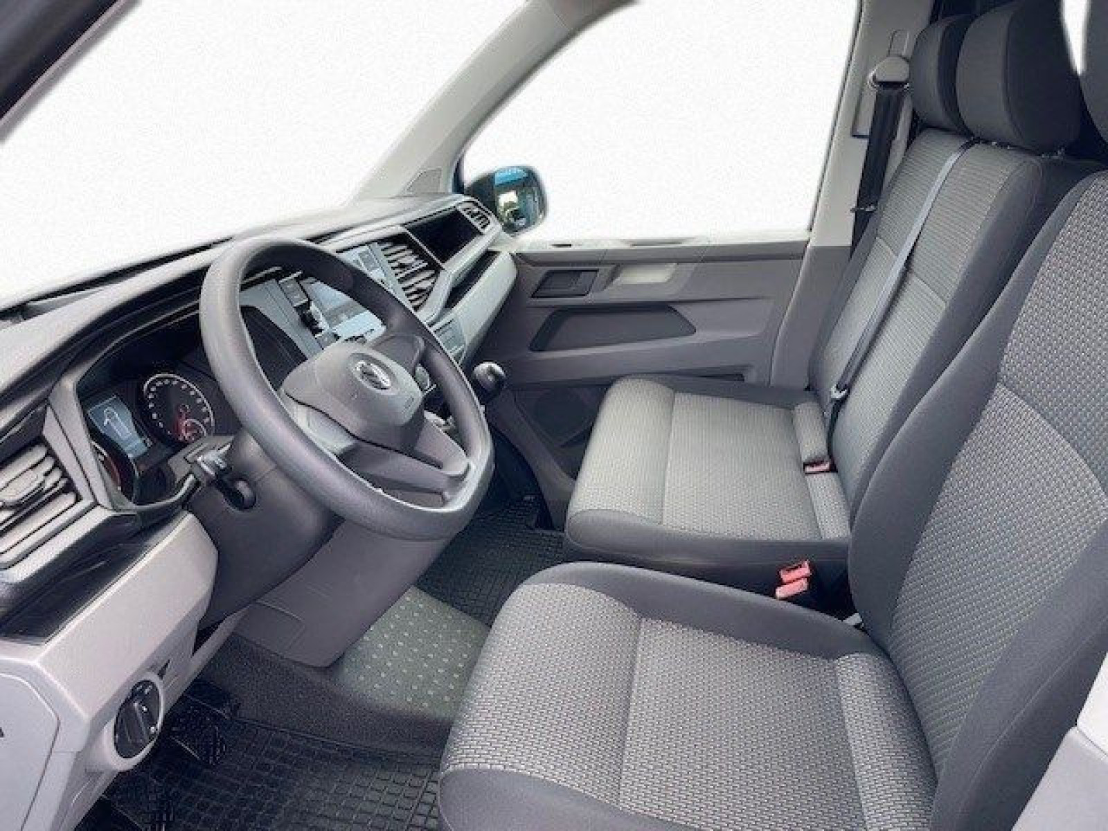 Volkswagen - T6.1 Transporter_4