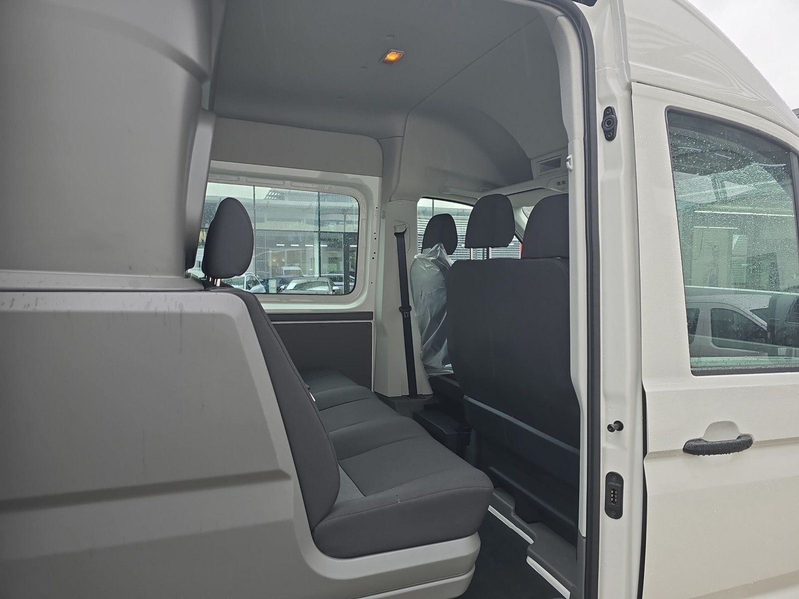 Volkswagen - Crafter_11