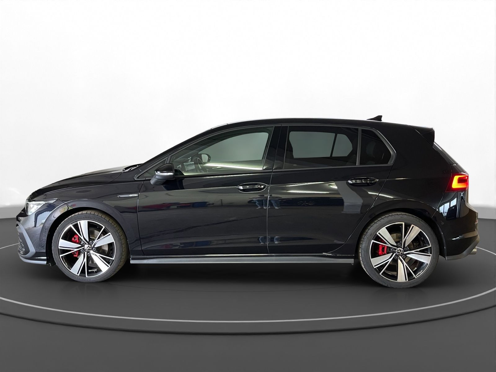 Volkswagen - Golf_8