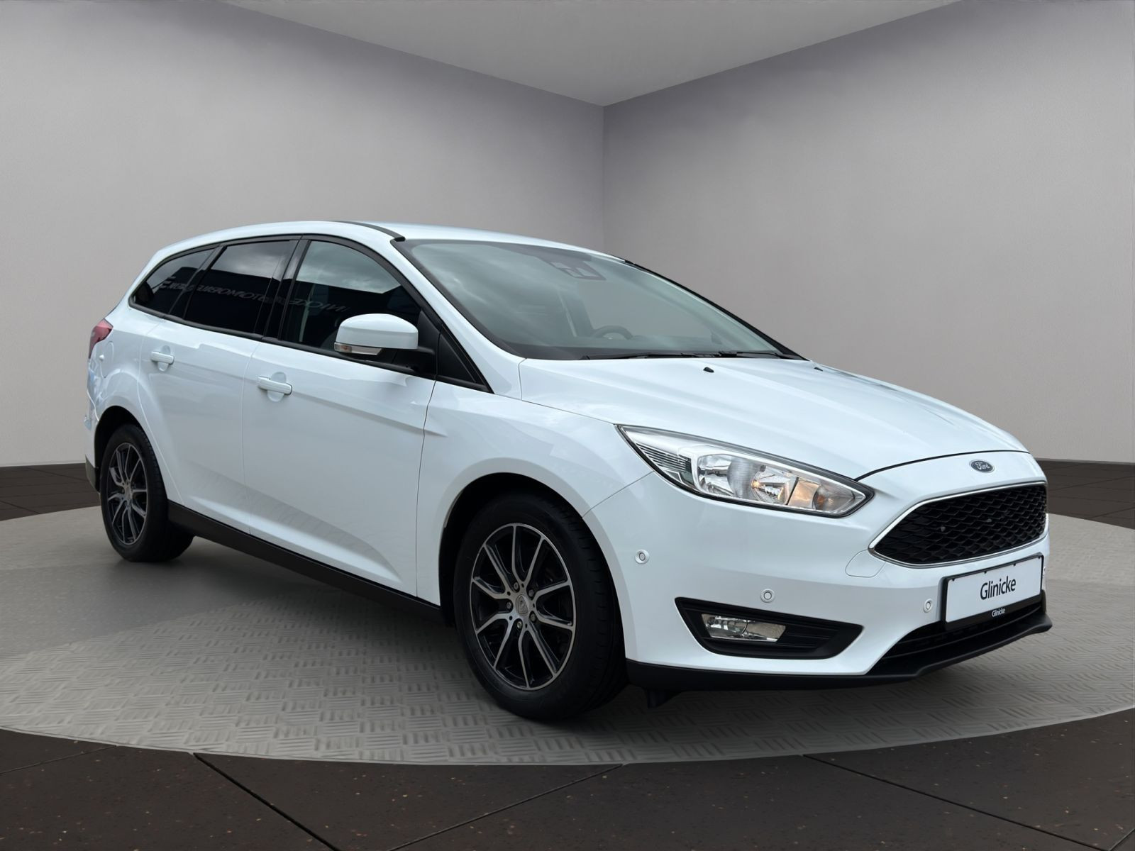 Ford - Focus_7