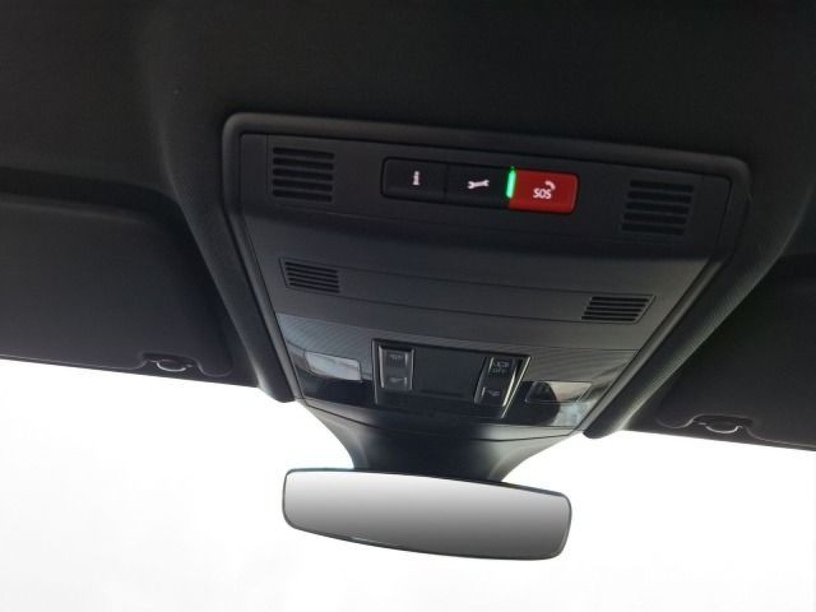 Volkswagen - T-Cross_13