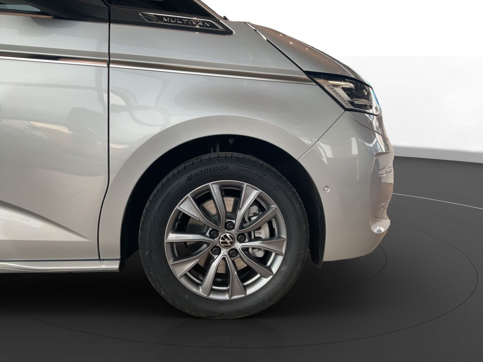 Volkswagen - Multivan_12