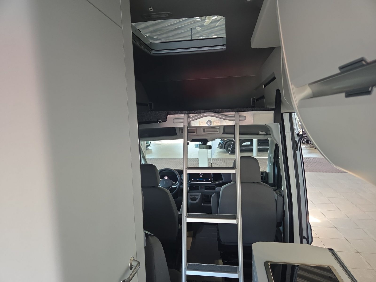 Volkswagen - California_21