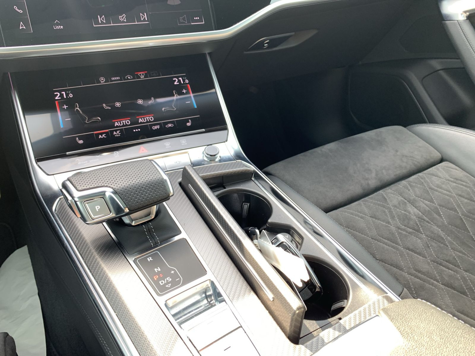 Audi - RS 6 Avant_26