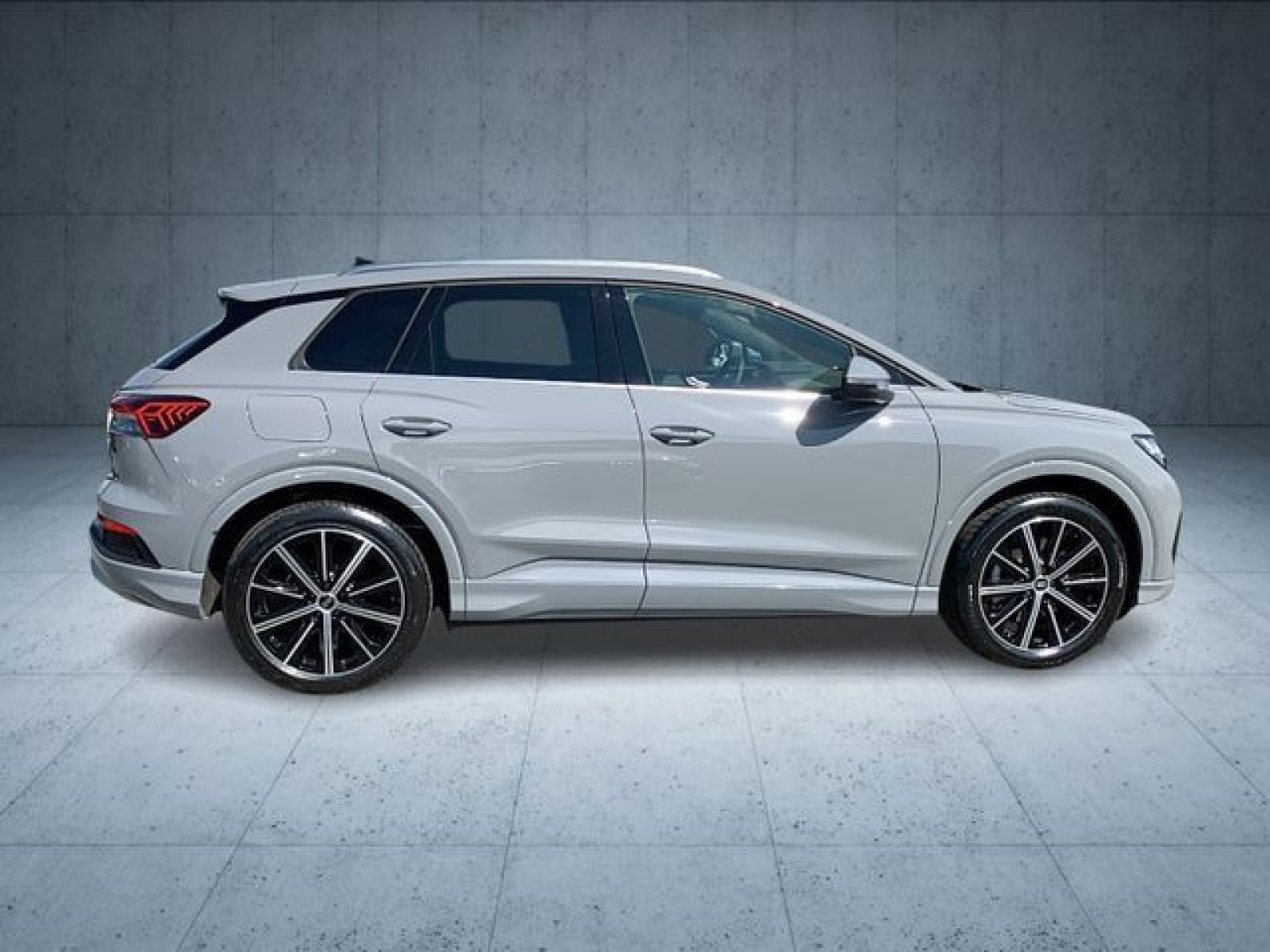 Audi - Q4 e-tron_9