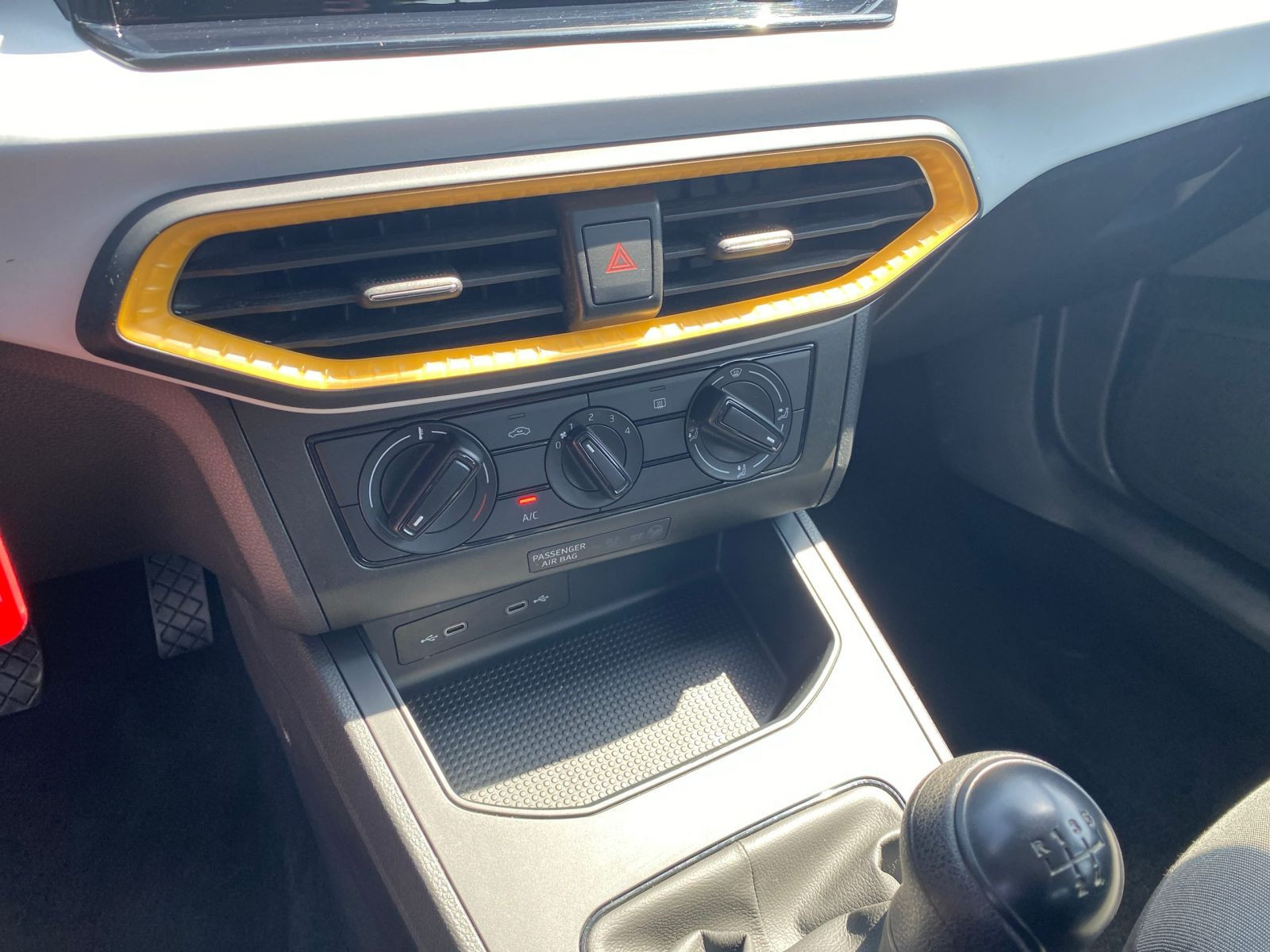 Seat - Ibiza_13