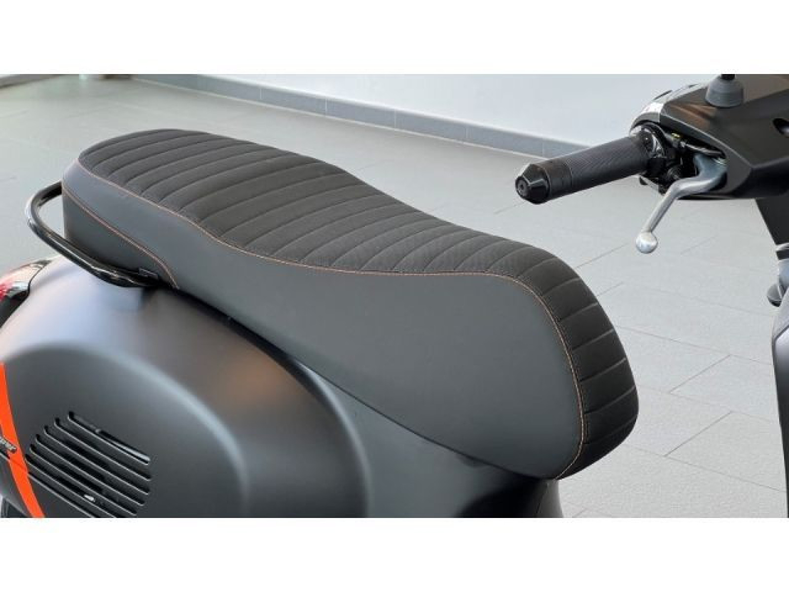 Piaggio - _10