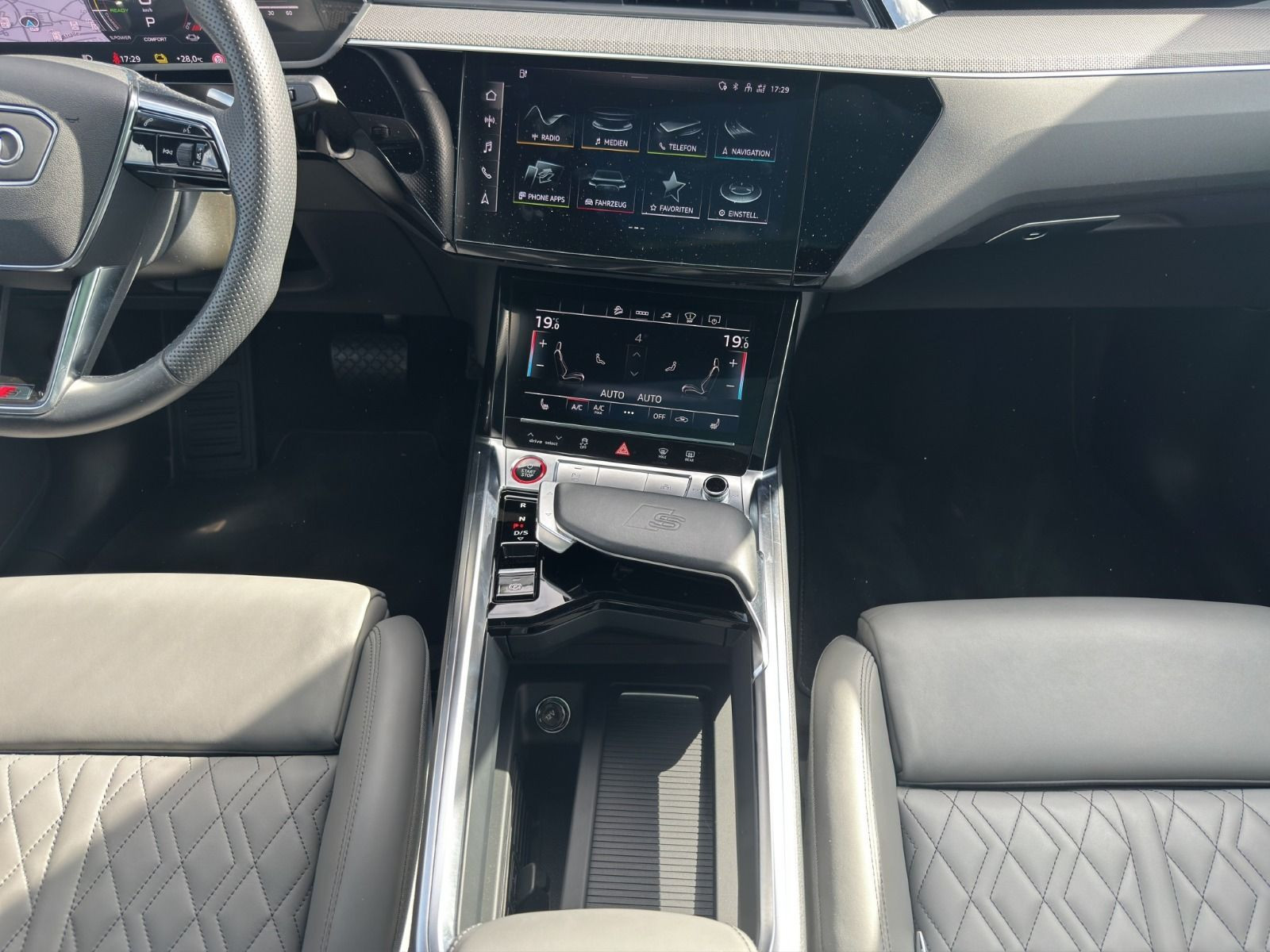 Audi - e-tron Sportback_14