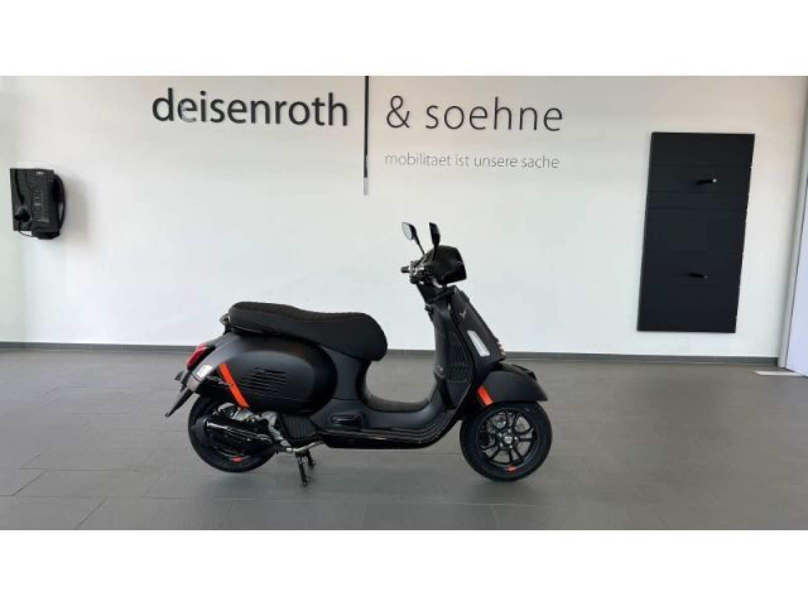 Piaggio - _4