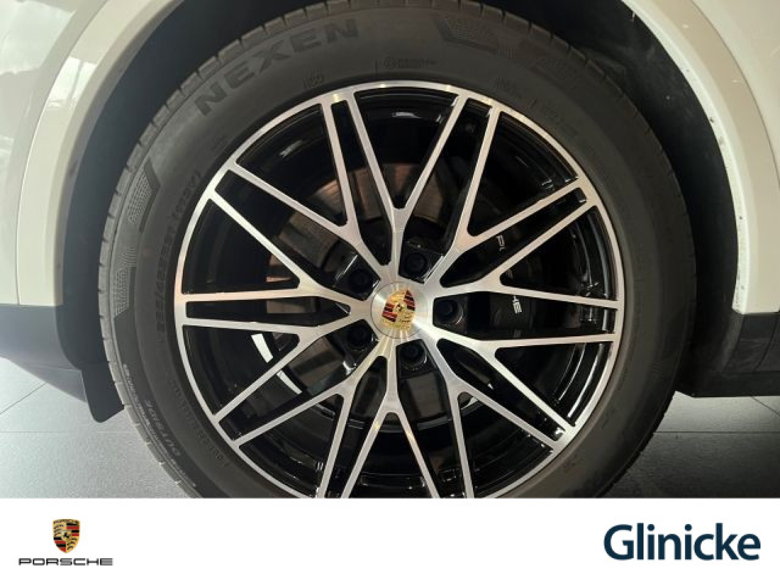 Porsche - Cayenne_13