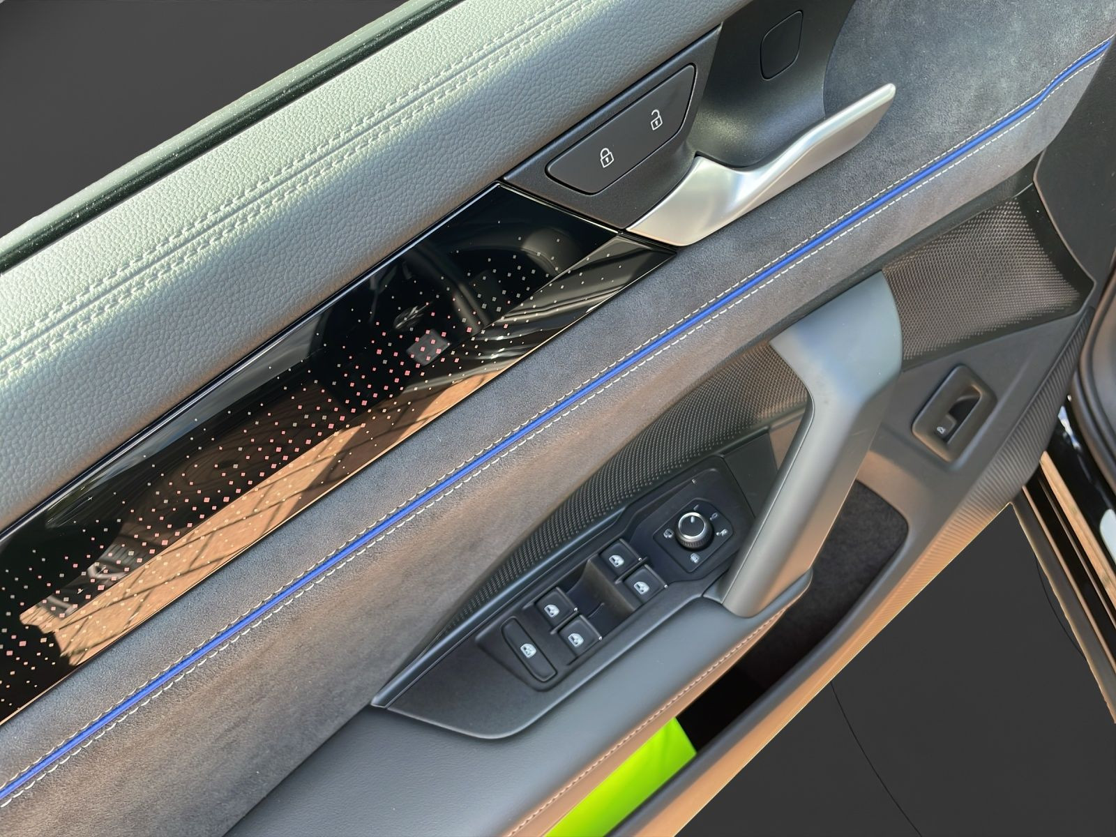 Volkswagen - Tayron_12