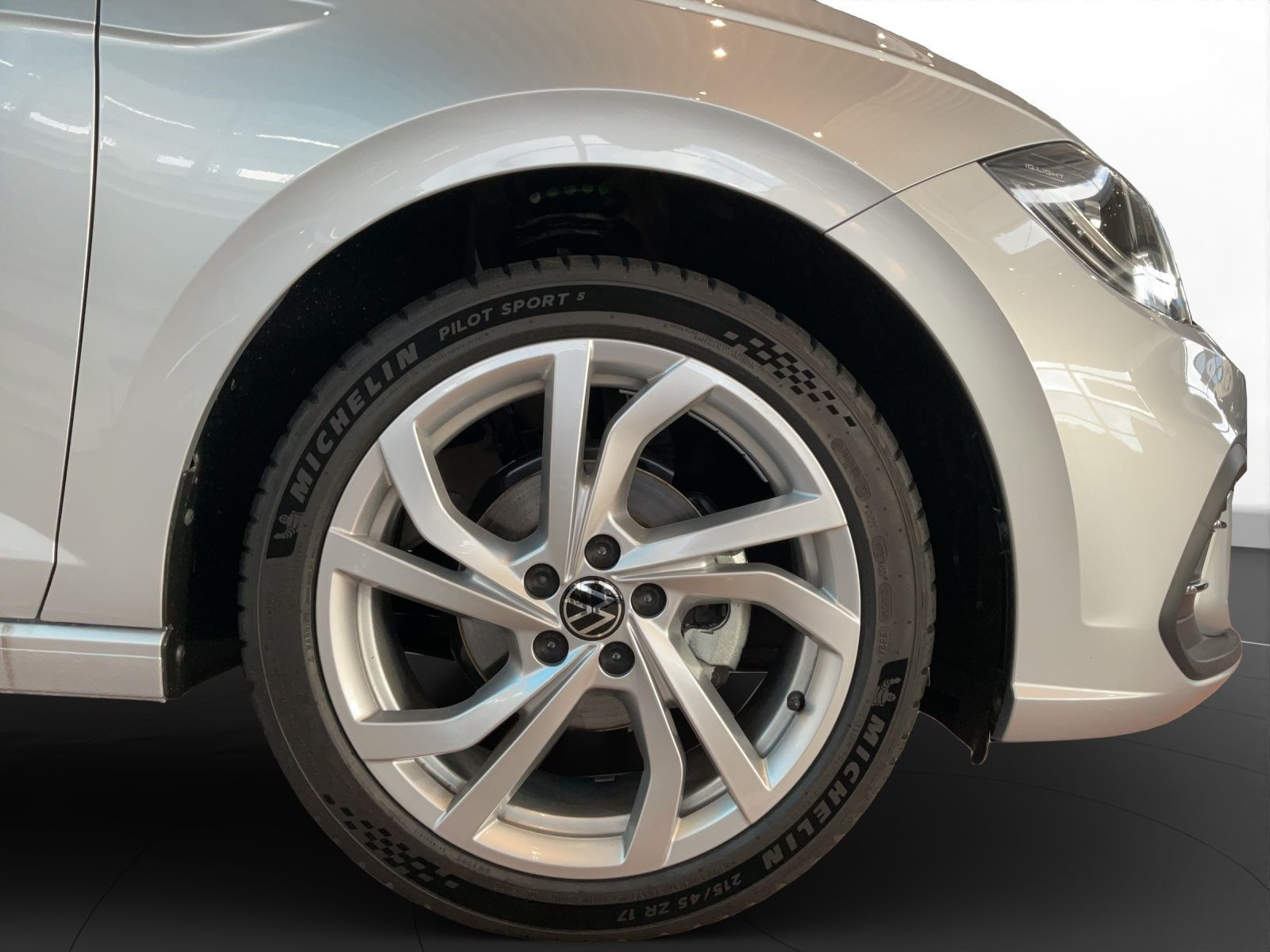 Volkswagen - Polo_12