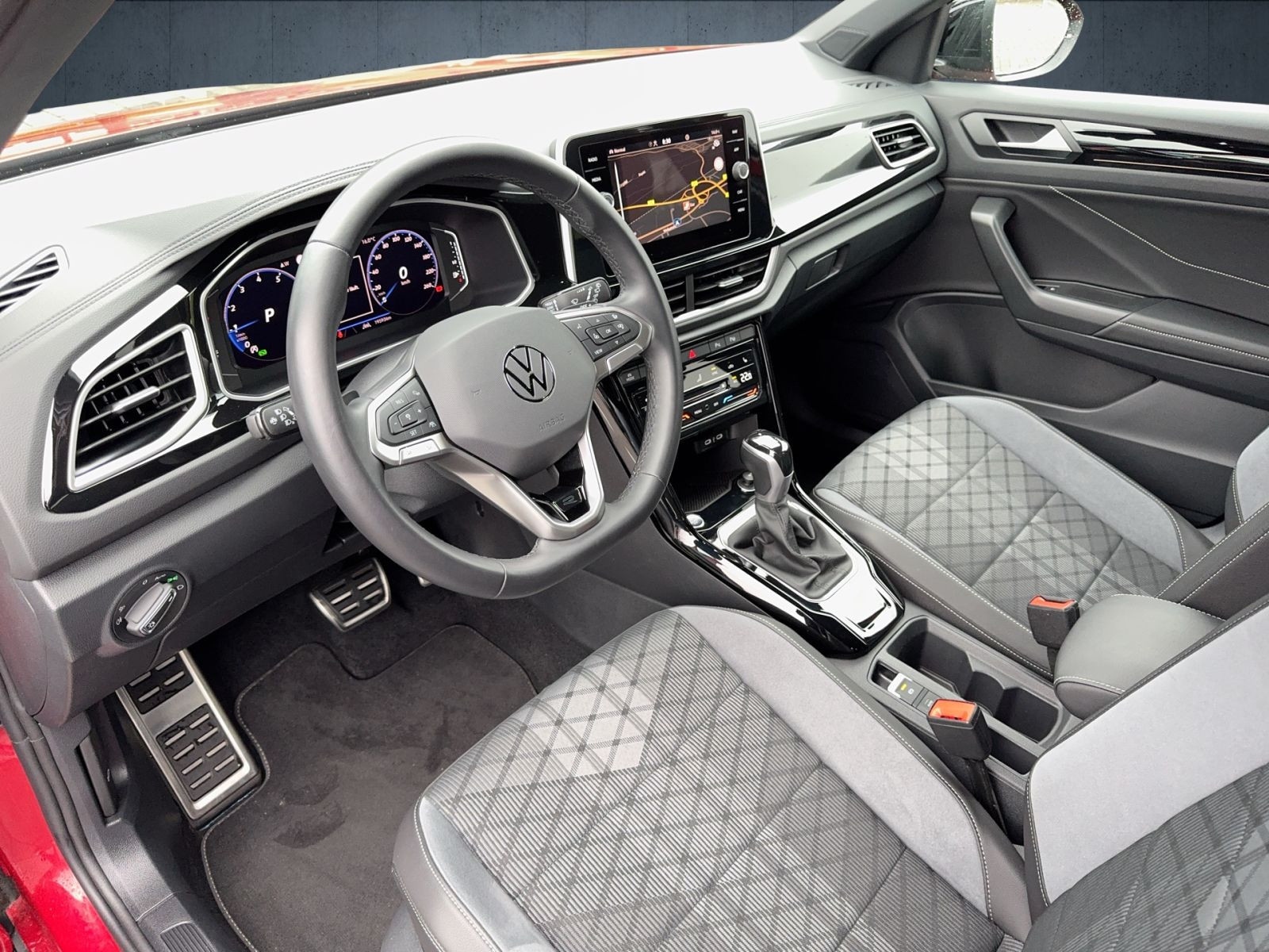 Volkswagen - T-Roc_11