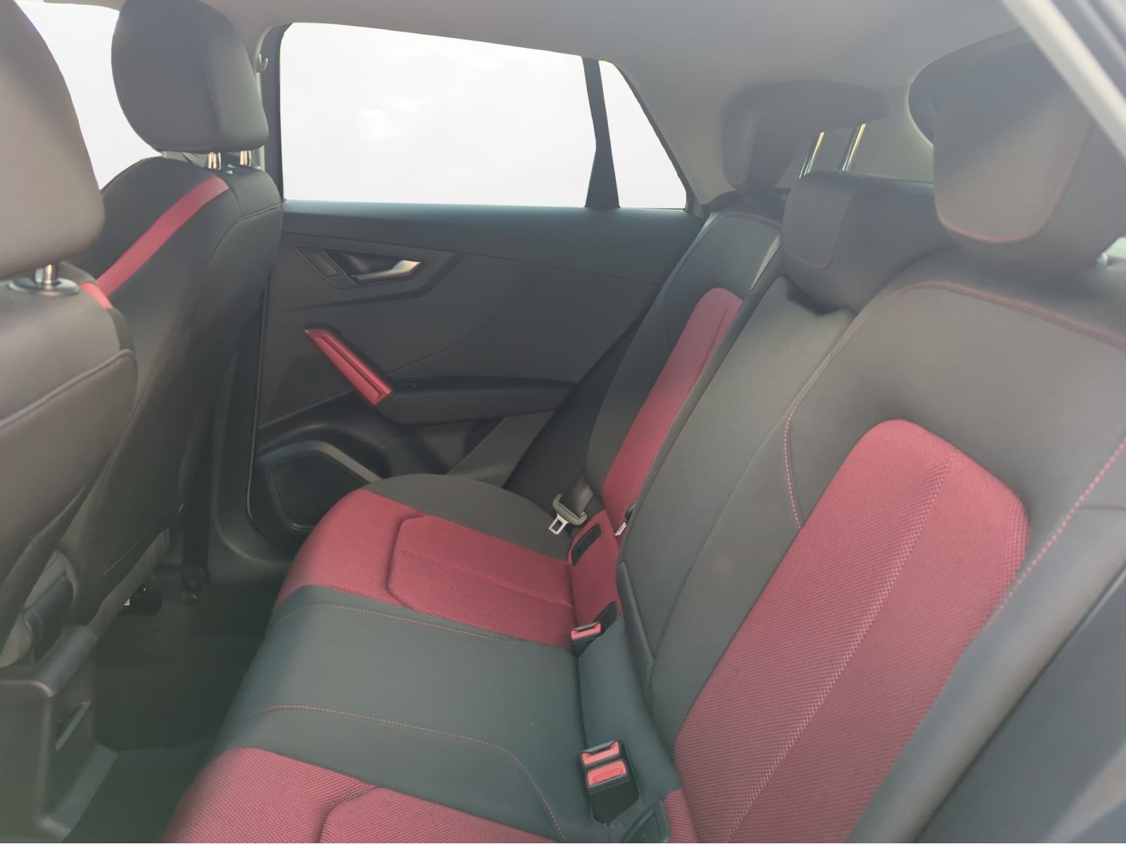 Audi - Q2_3