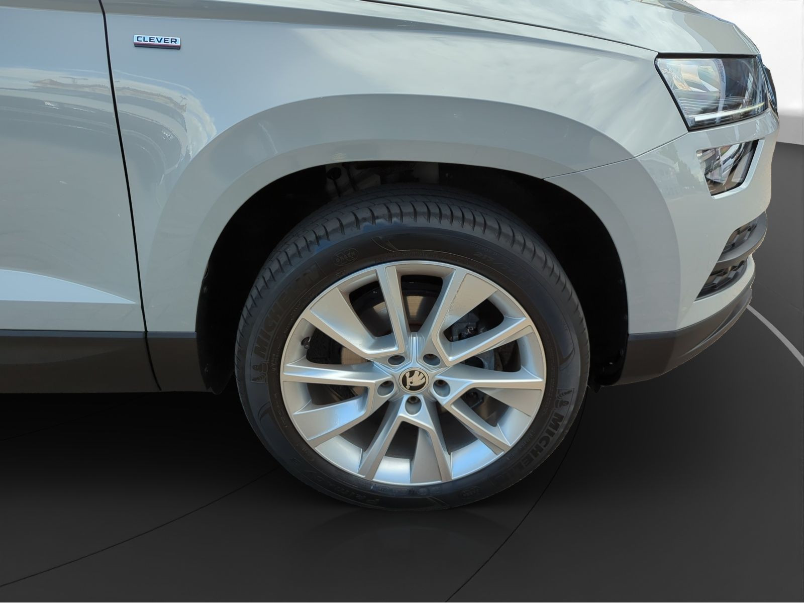 Škoda - Karoq_13