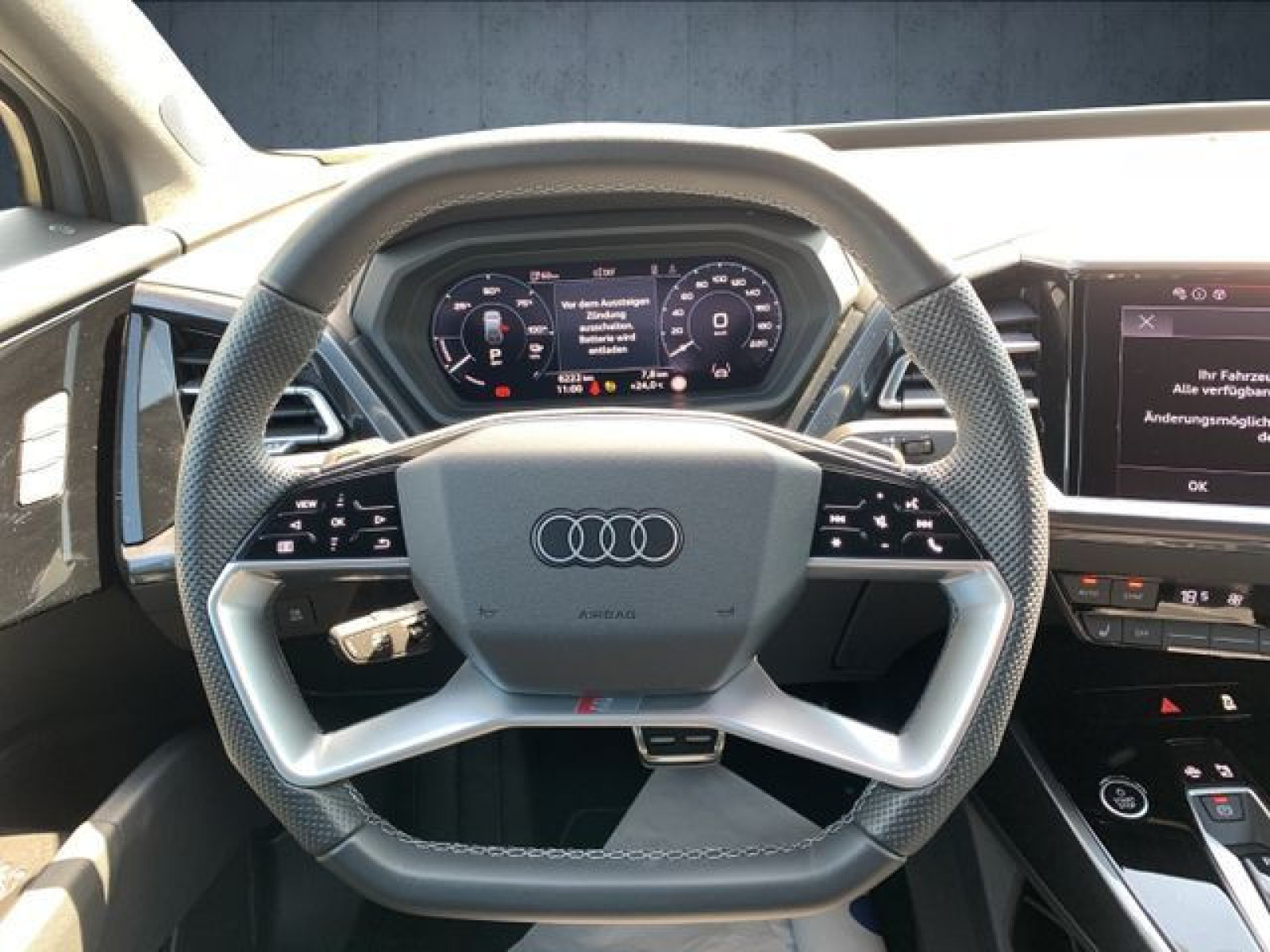 Audi - Q4 e-tron_23