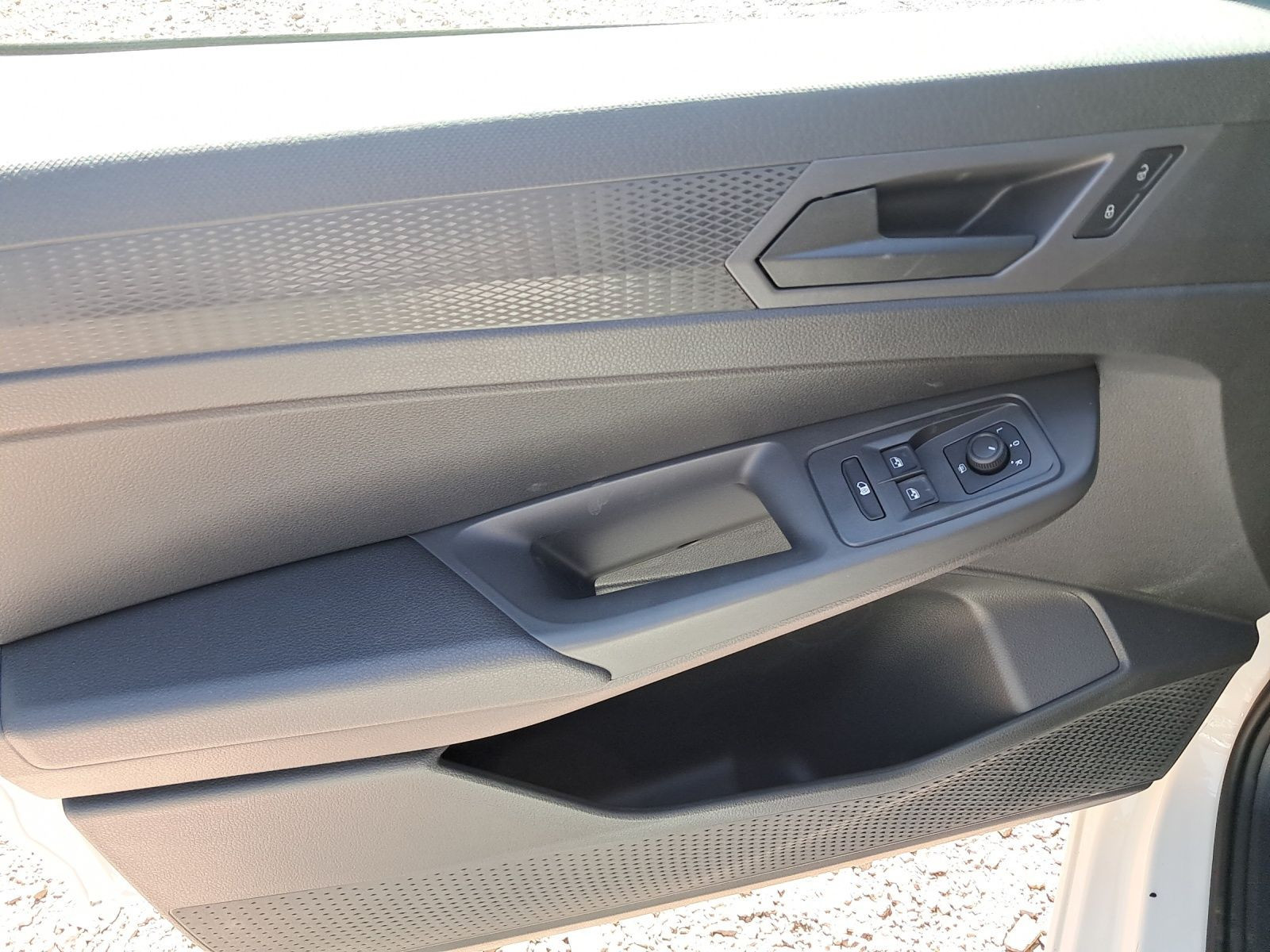 Volkswagen - Caddy Cargo_9