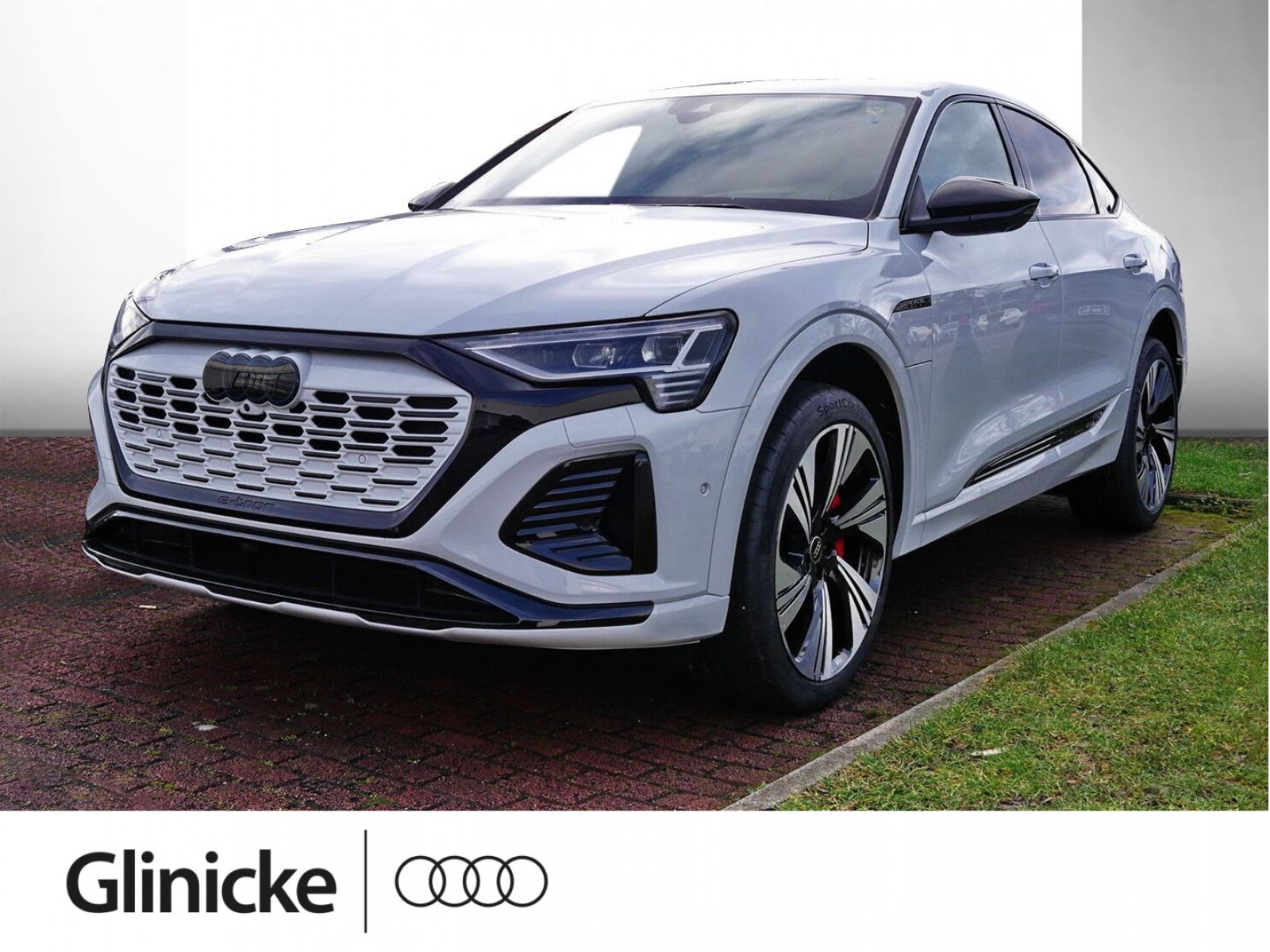 Q8 Sportback S line 55 e-tron quattro*Matrix LED