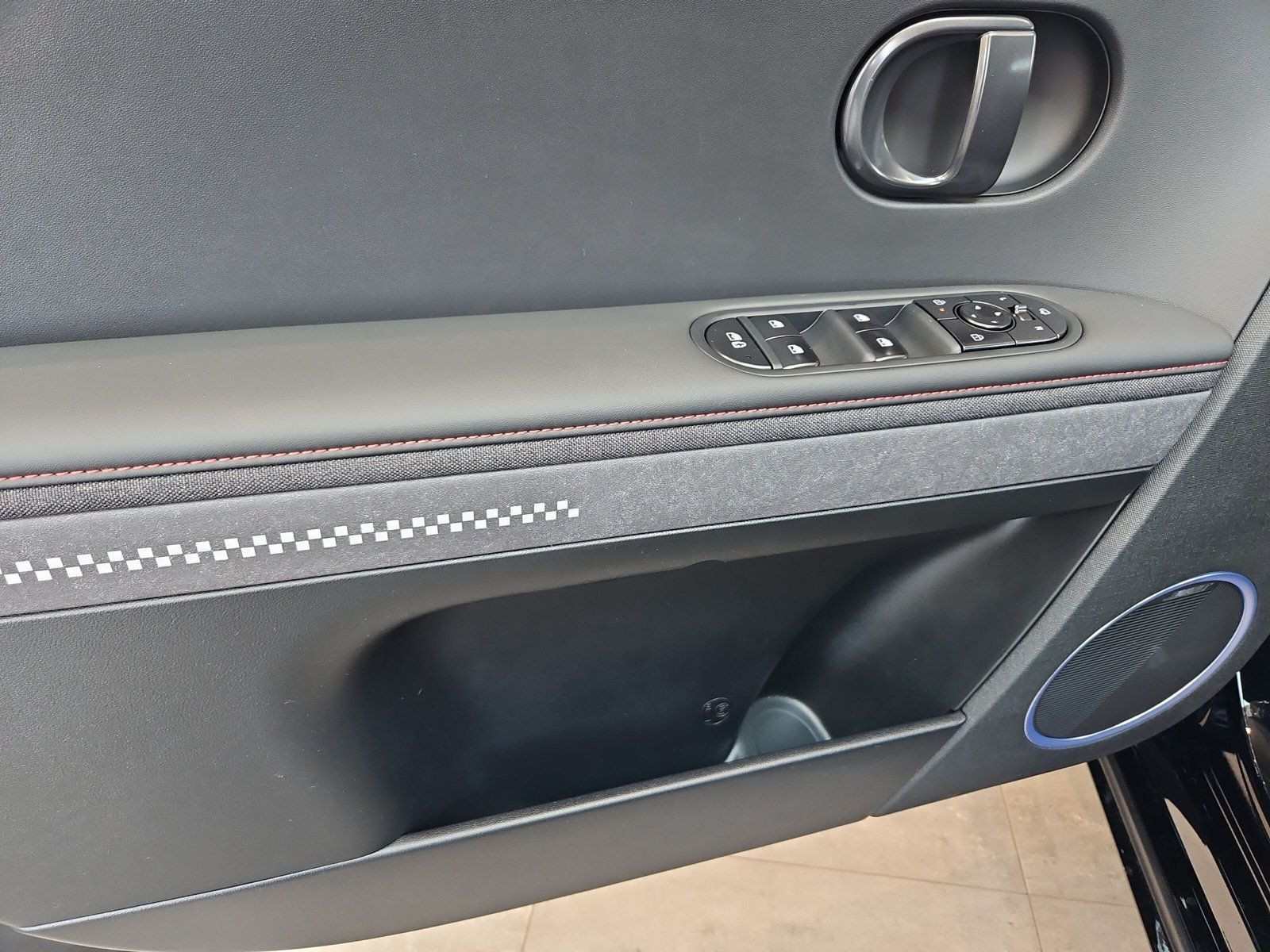 Hyundai - IONIQ 5_10