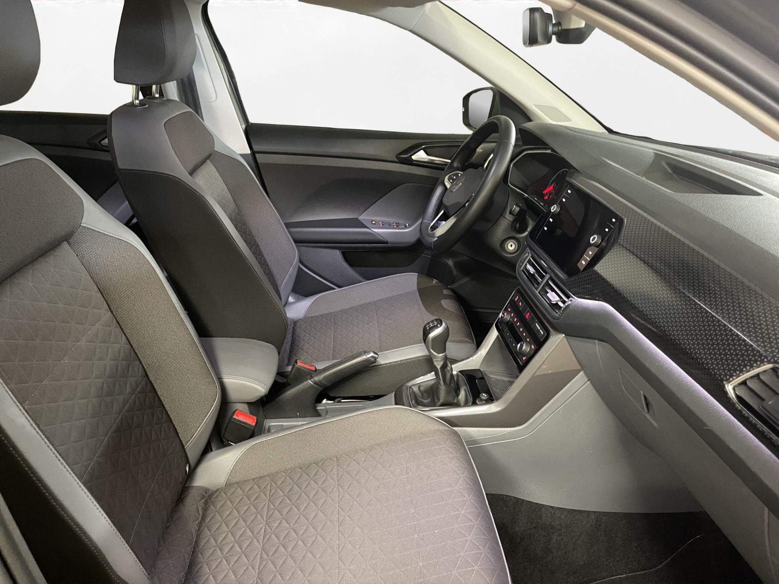 Volkswagen - T-Cross_18
