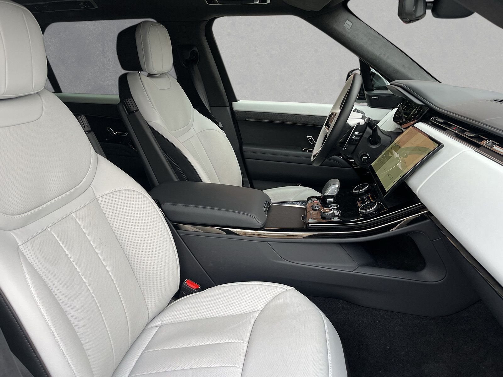 Land Rover - Range Rover Sport_3