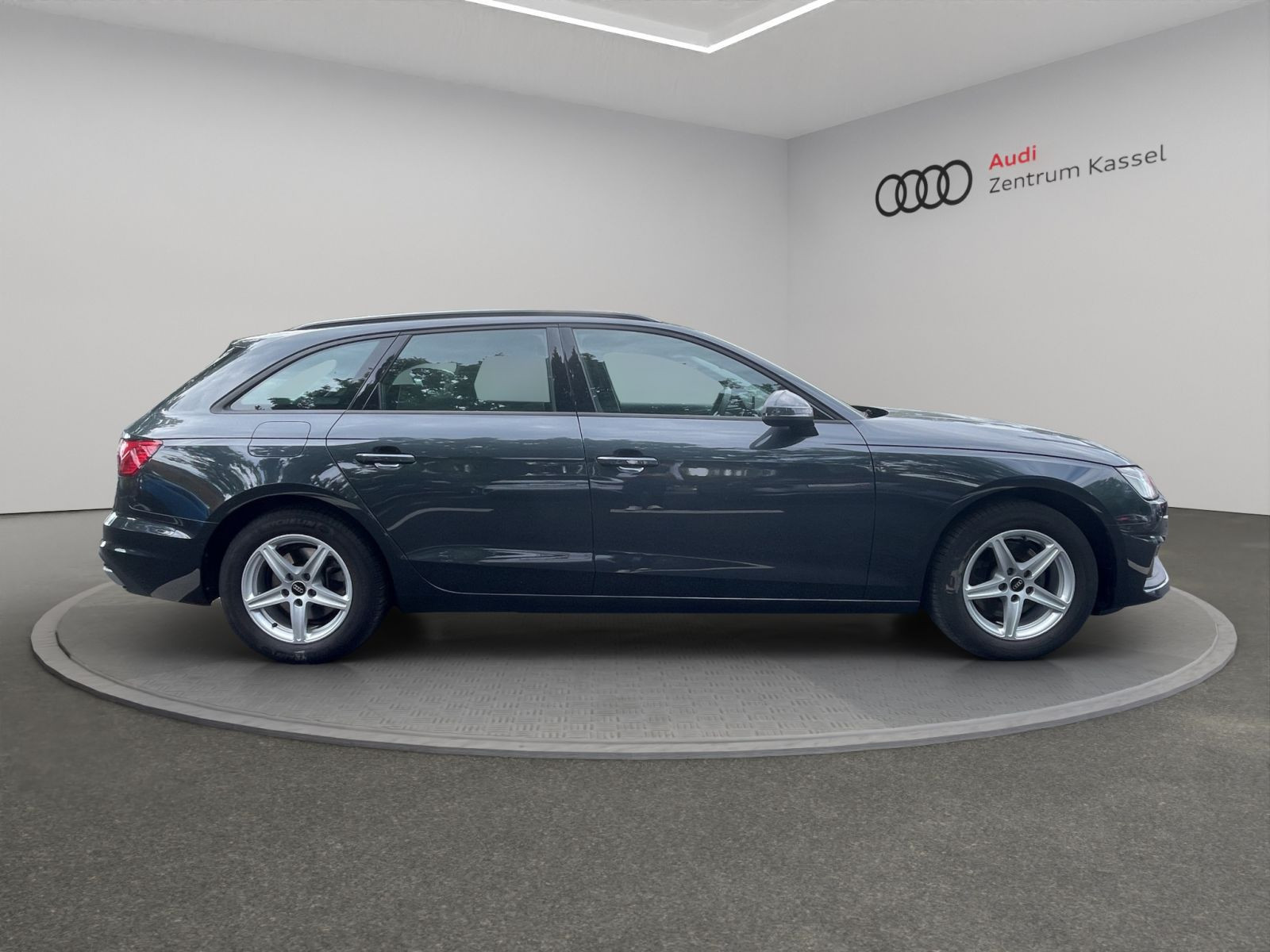 Audi - A4 Avant_8