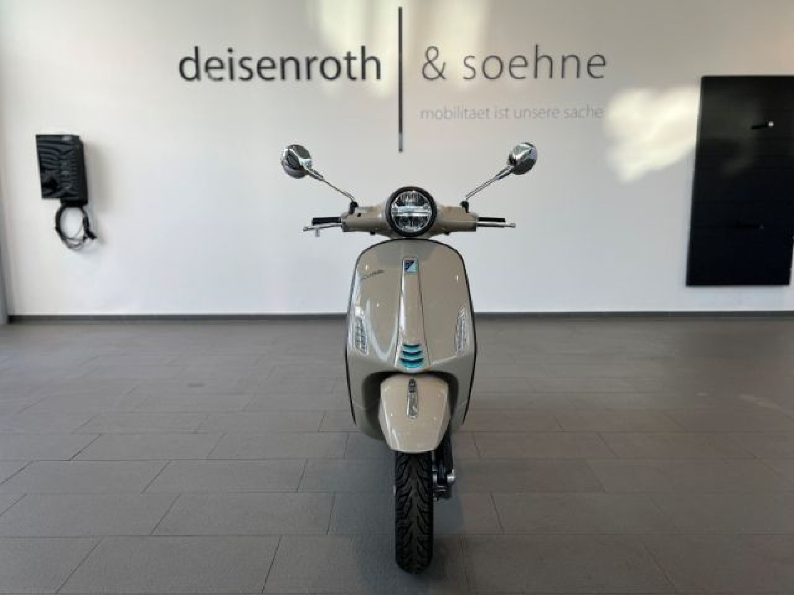 Piaggio - _12