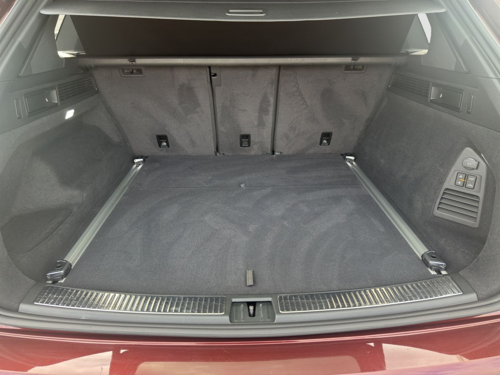Volkswagen - Touareg_16