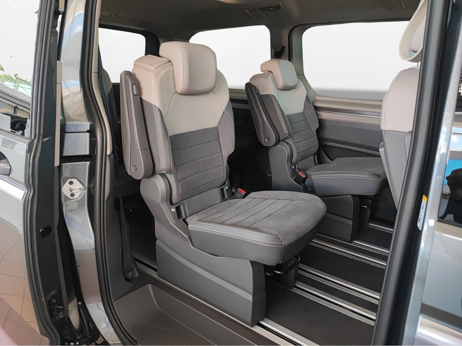 Volkswagen - Multivan_10