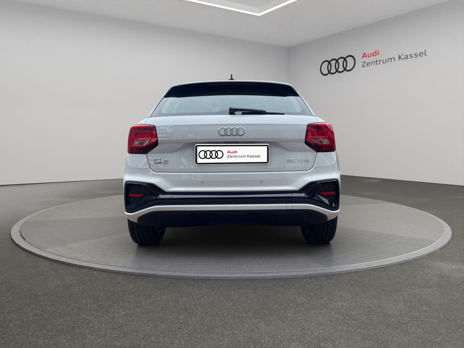 Audi - Q2_4