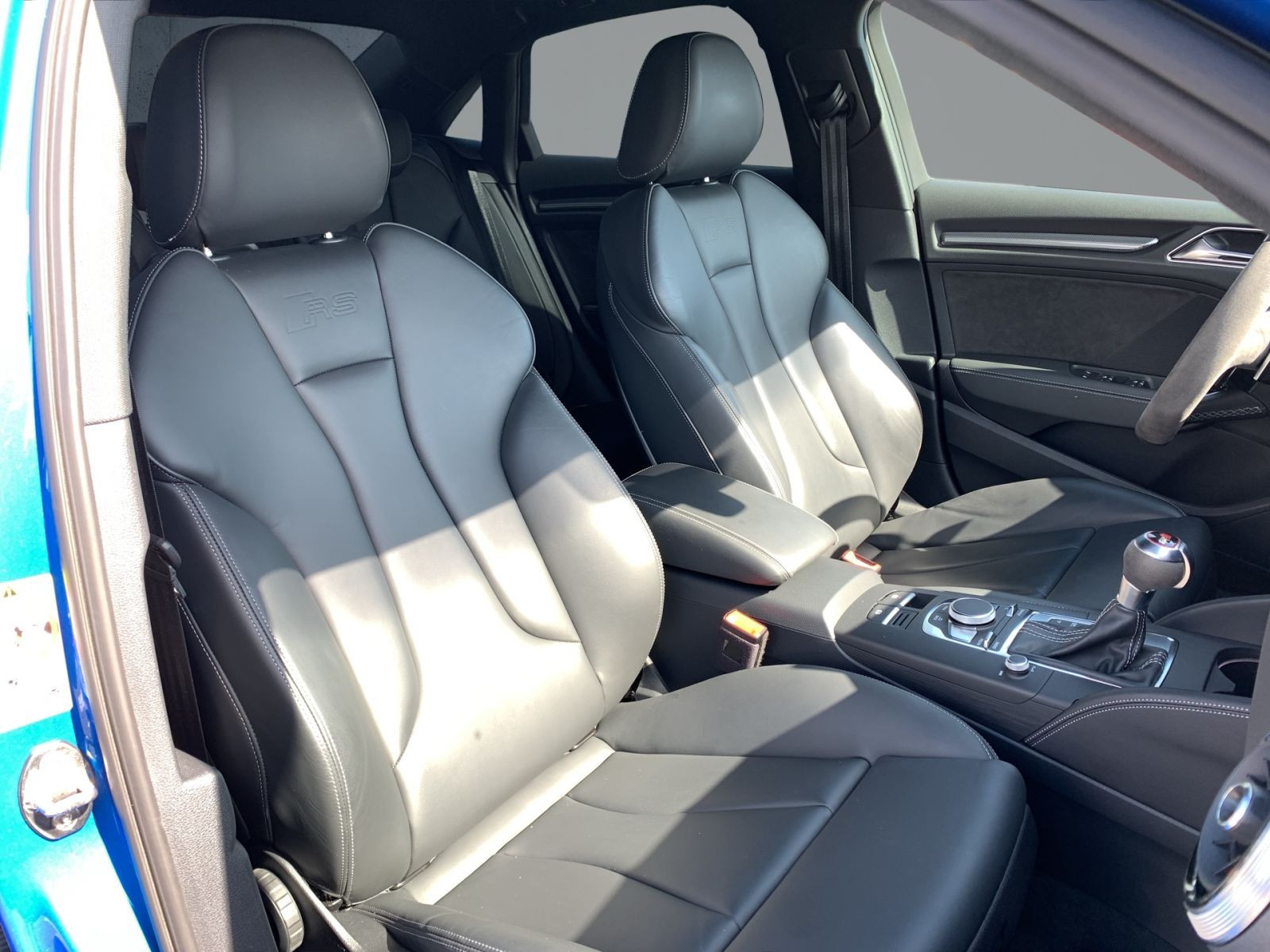 Audi - RS 3 Limousine_16