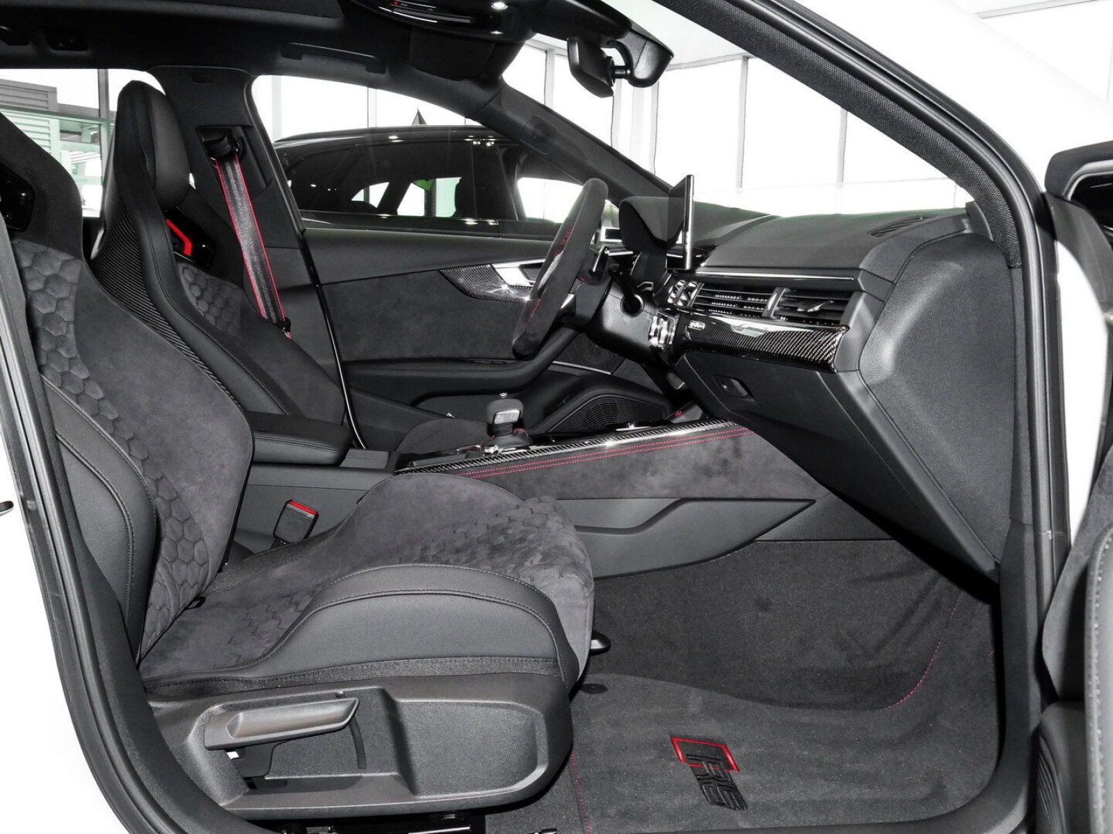 Audi - RS 4 Avant_5