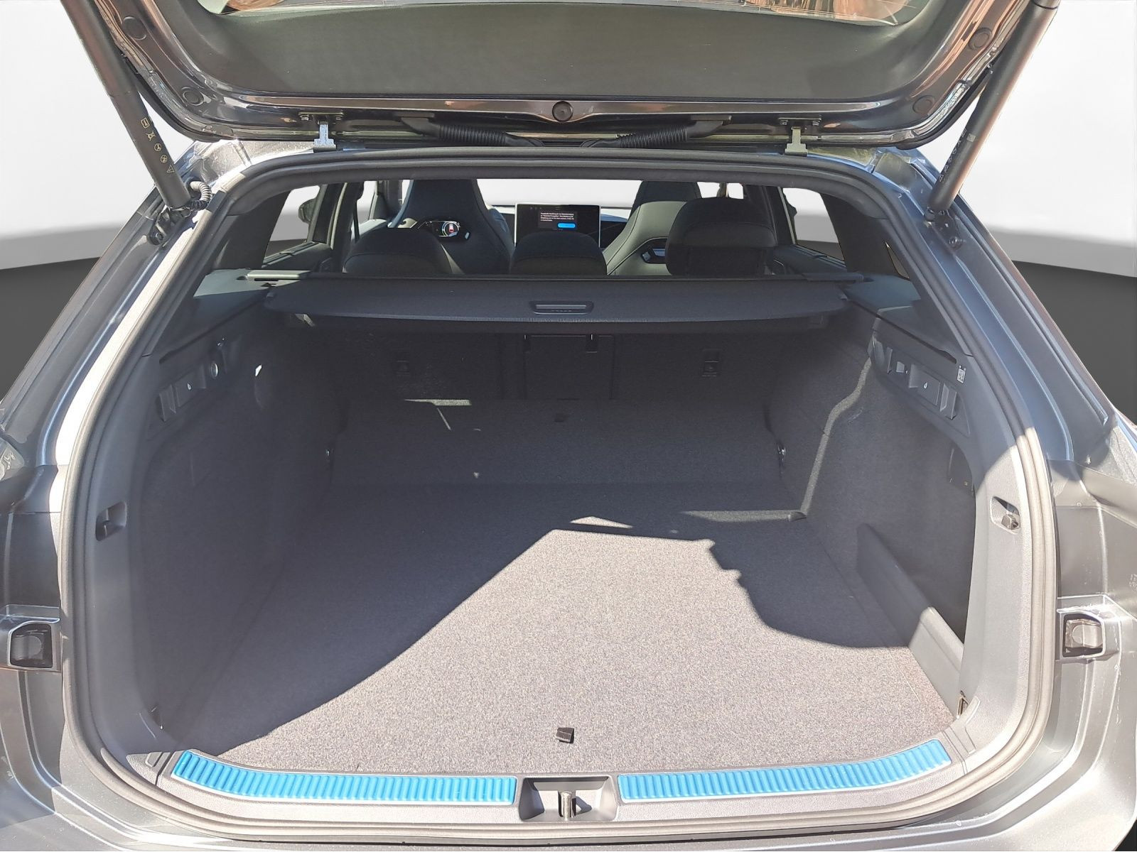 Volkswagen - Passat Variant_13