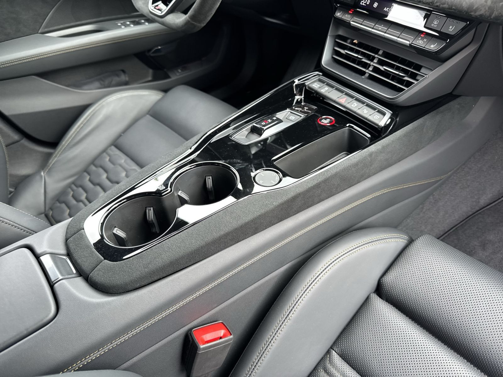 Audi - RS e-tron GT_21