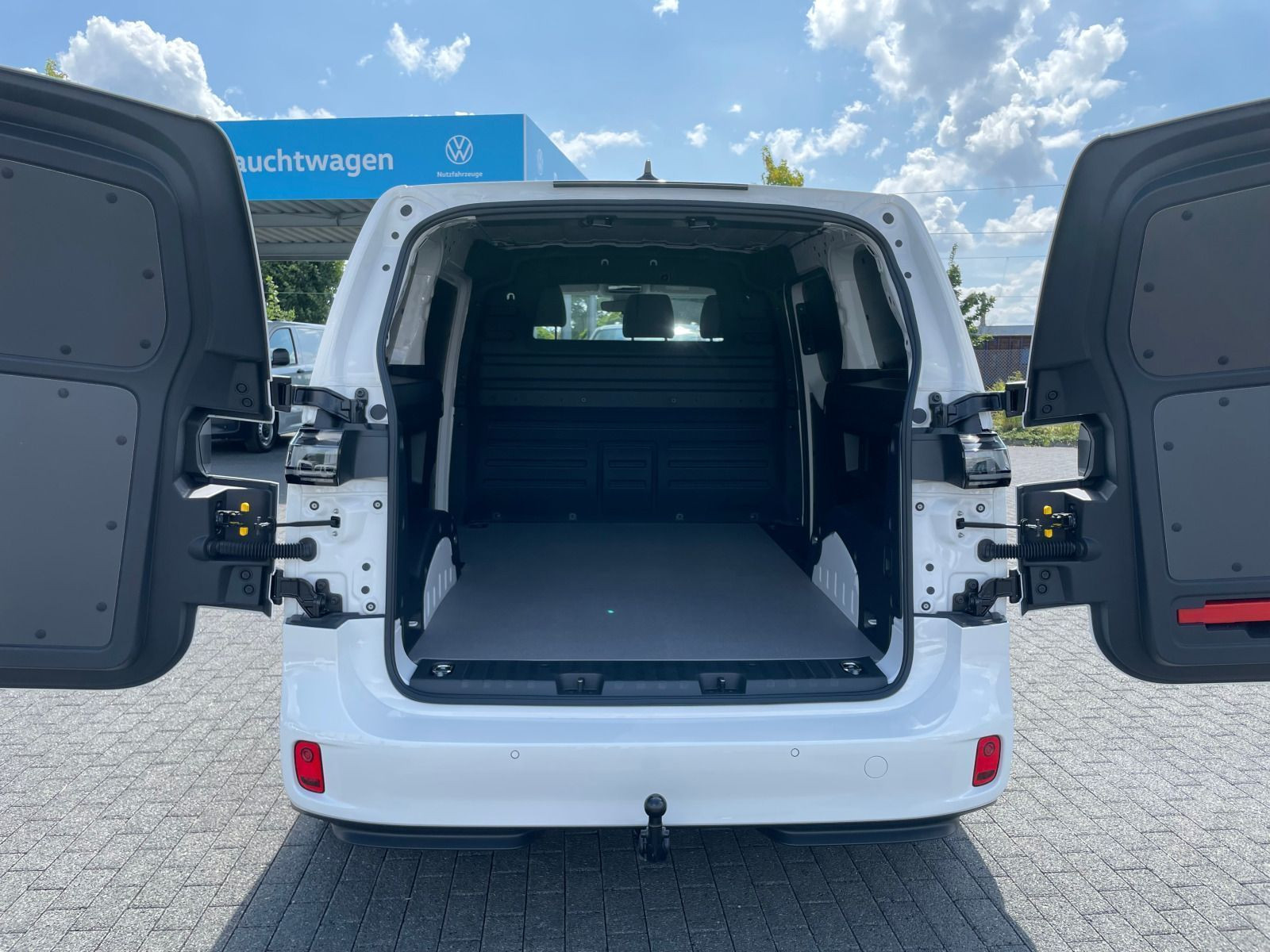 Volkswagen - ID. Buzz Cargo_5