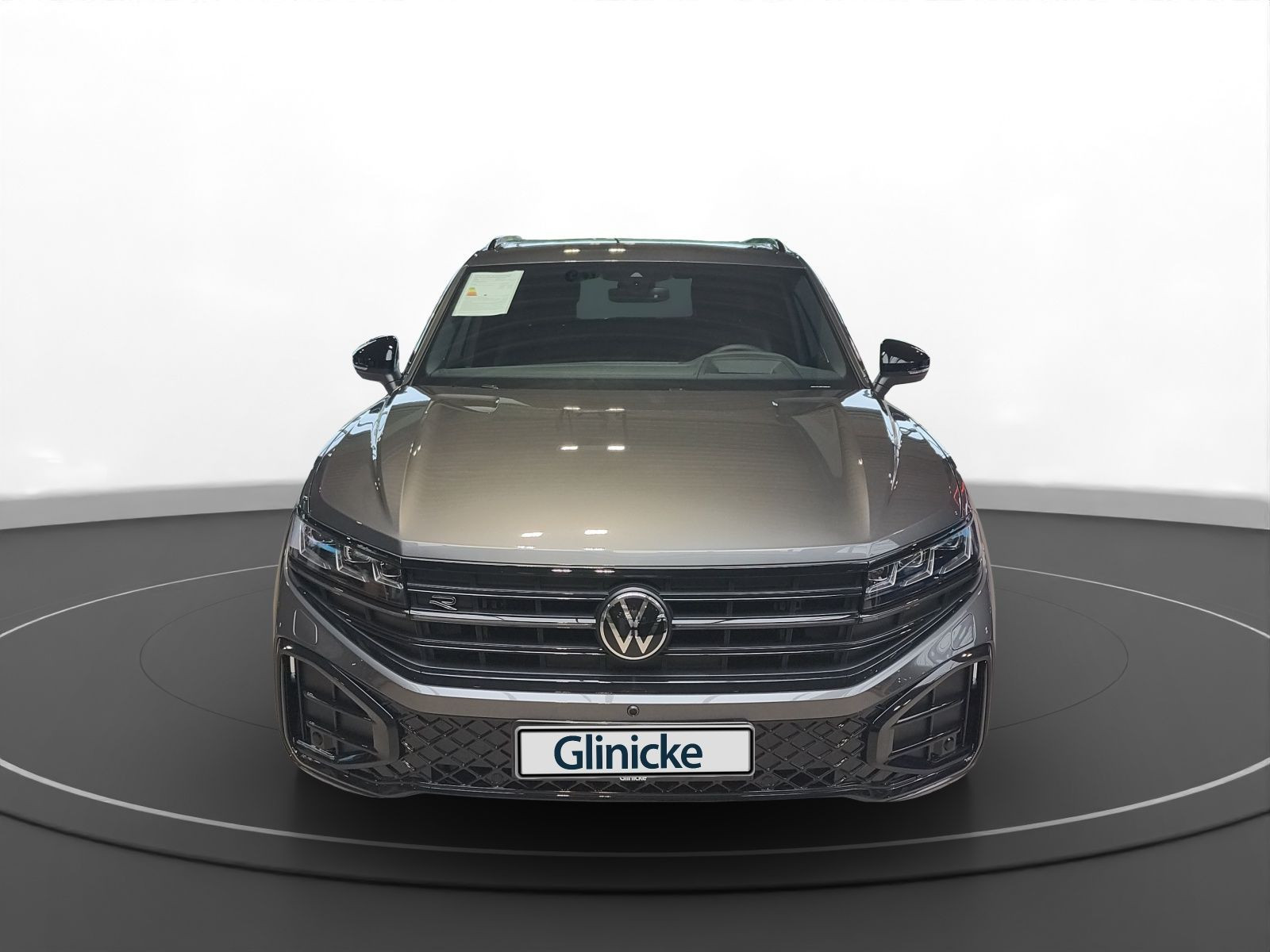 Volkswagen - Touareg_17
