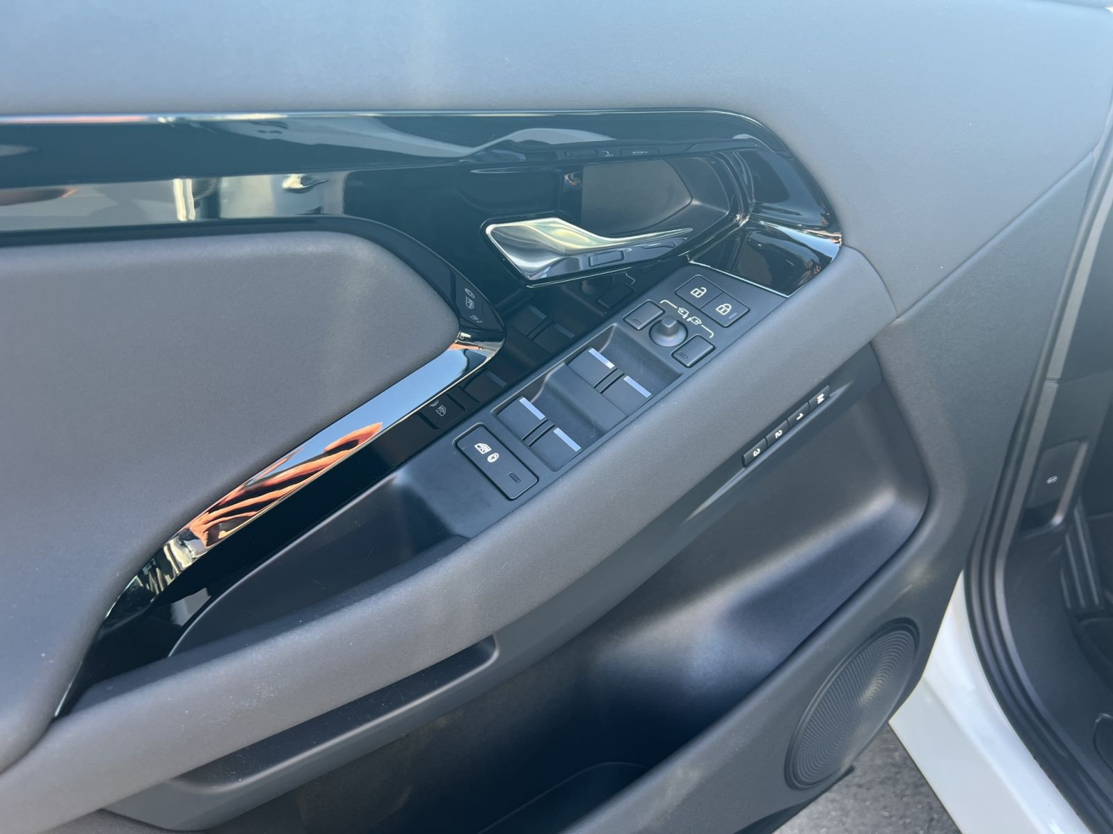 Land Rover - Range Rover Evoque_12
