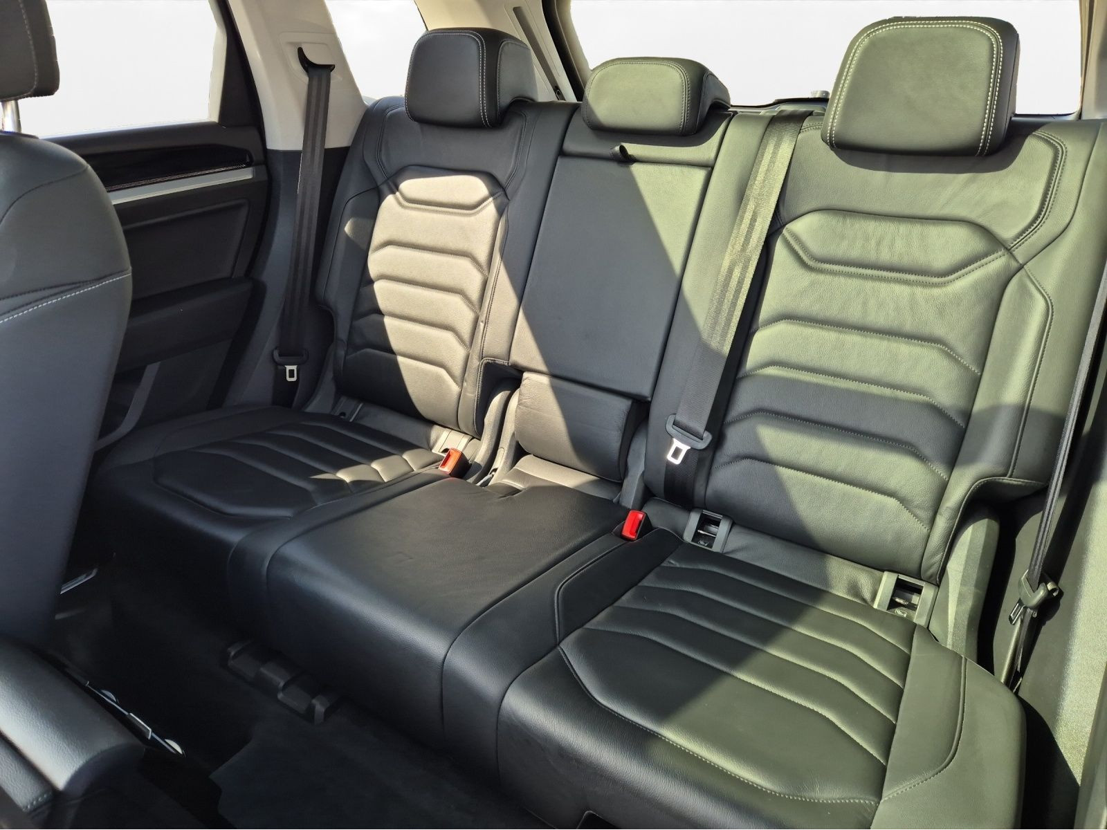 Volkswagen - Touareg_5