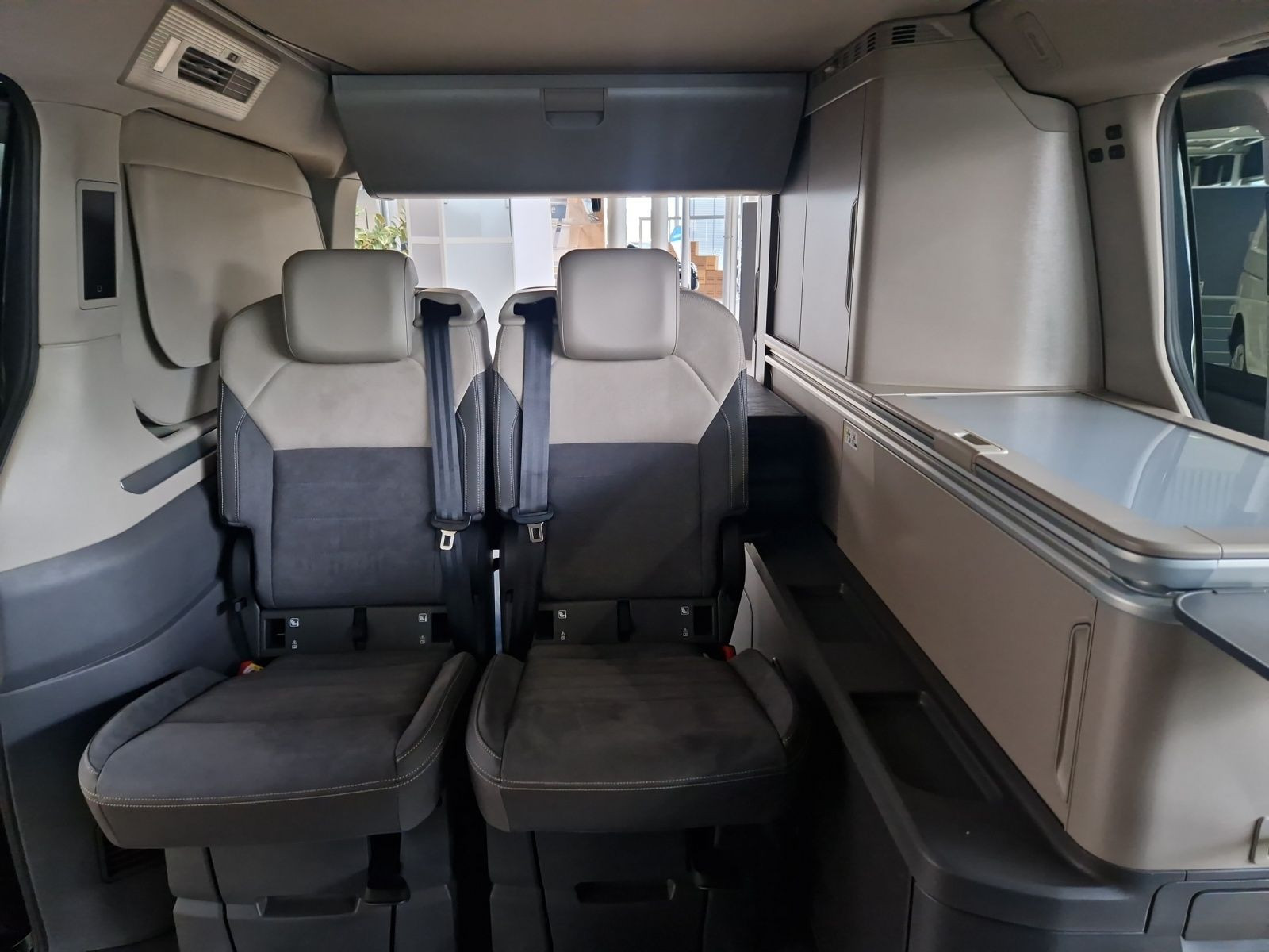 Volkswagen - California_14