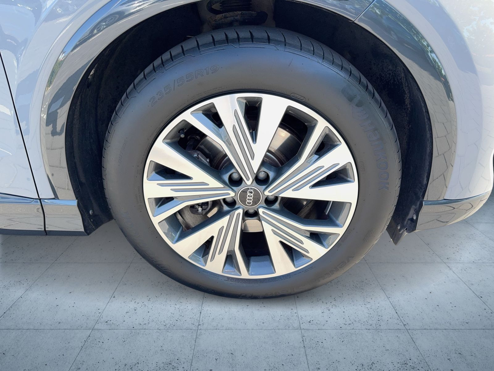 Audi - Q4 Sportback e-tron_9