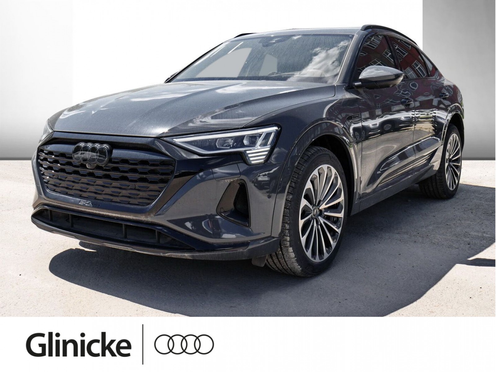 Q8 Sportback advanced 55 e-tron quattro *Head-up-Display*PANO*AHZV