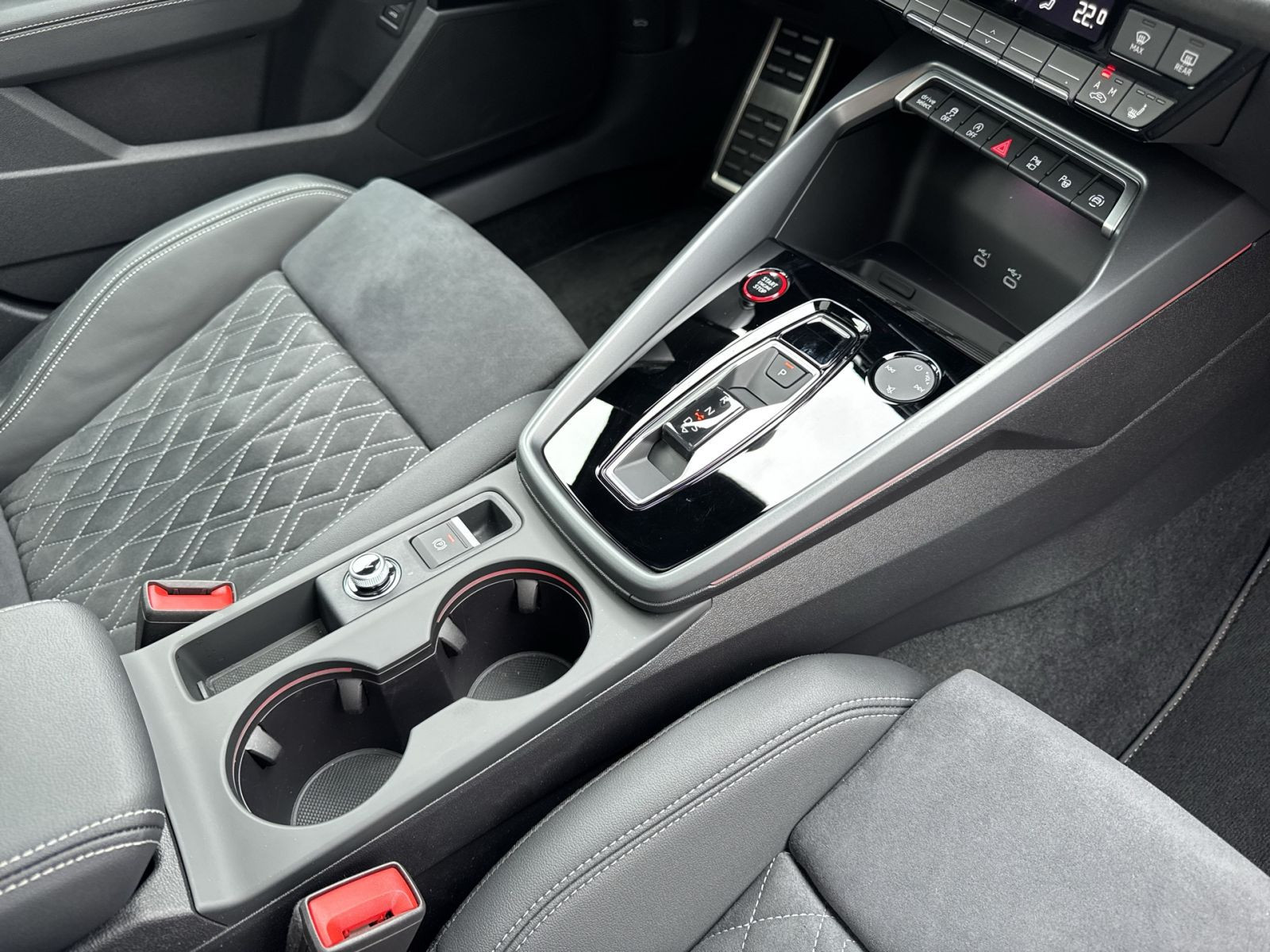 Audi - S3 Limousine_29