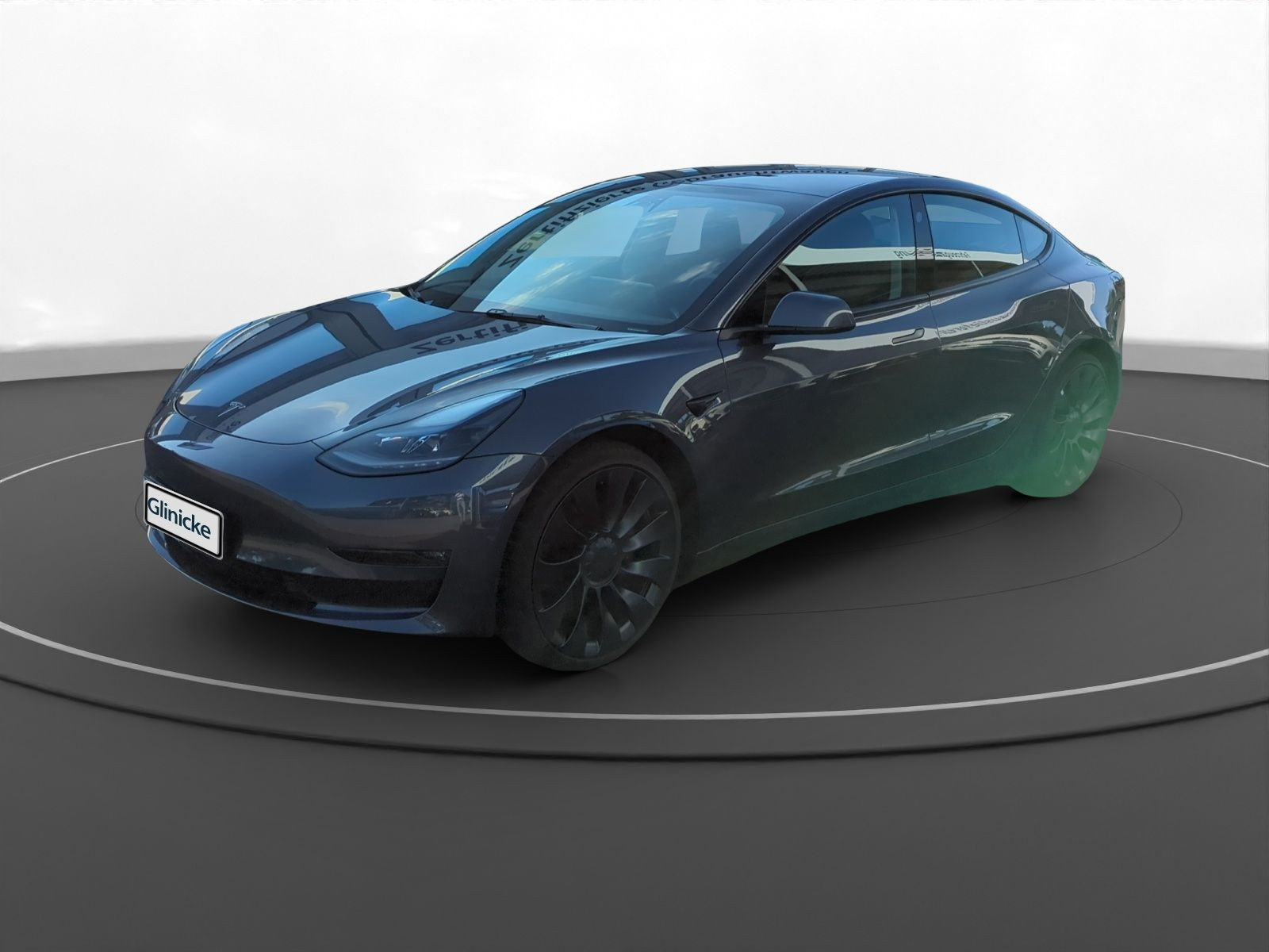 Tesla - Model 3_1