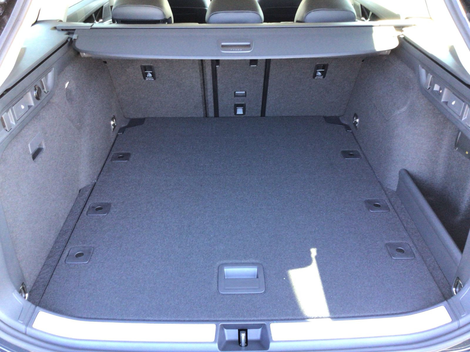 Volkswagen - Passat_15