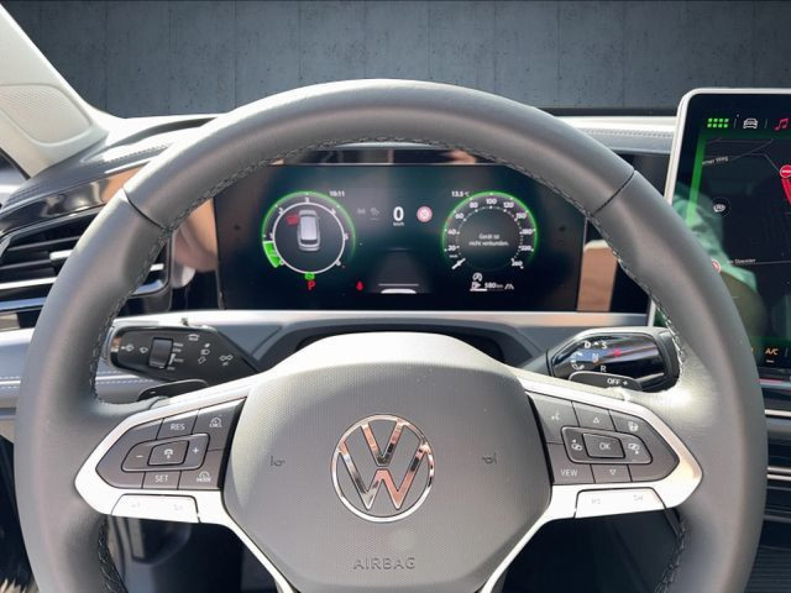 Volkswagen - Passat_12