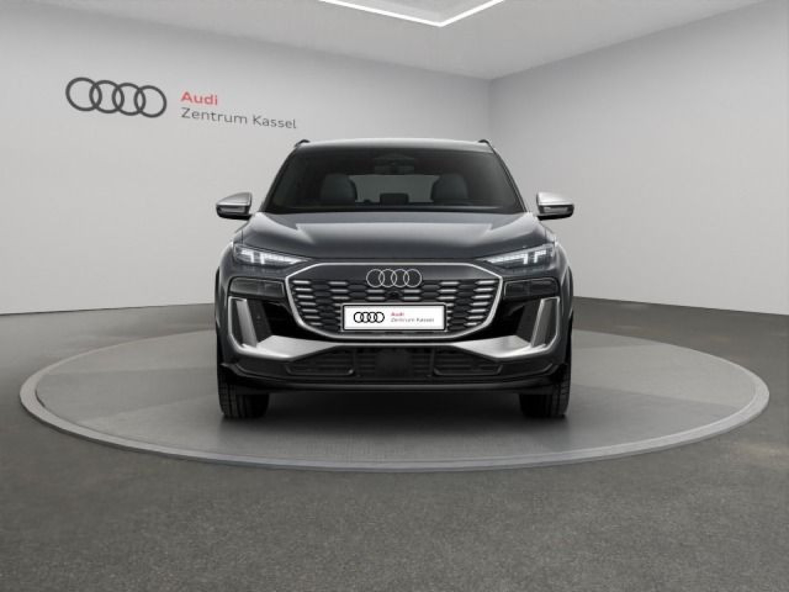 Audi - SQ6 SUV e-tron_6