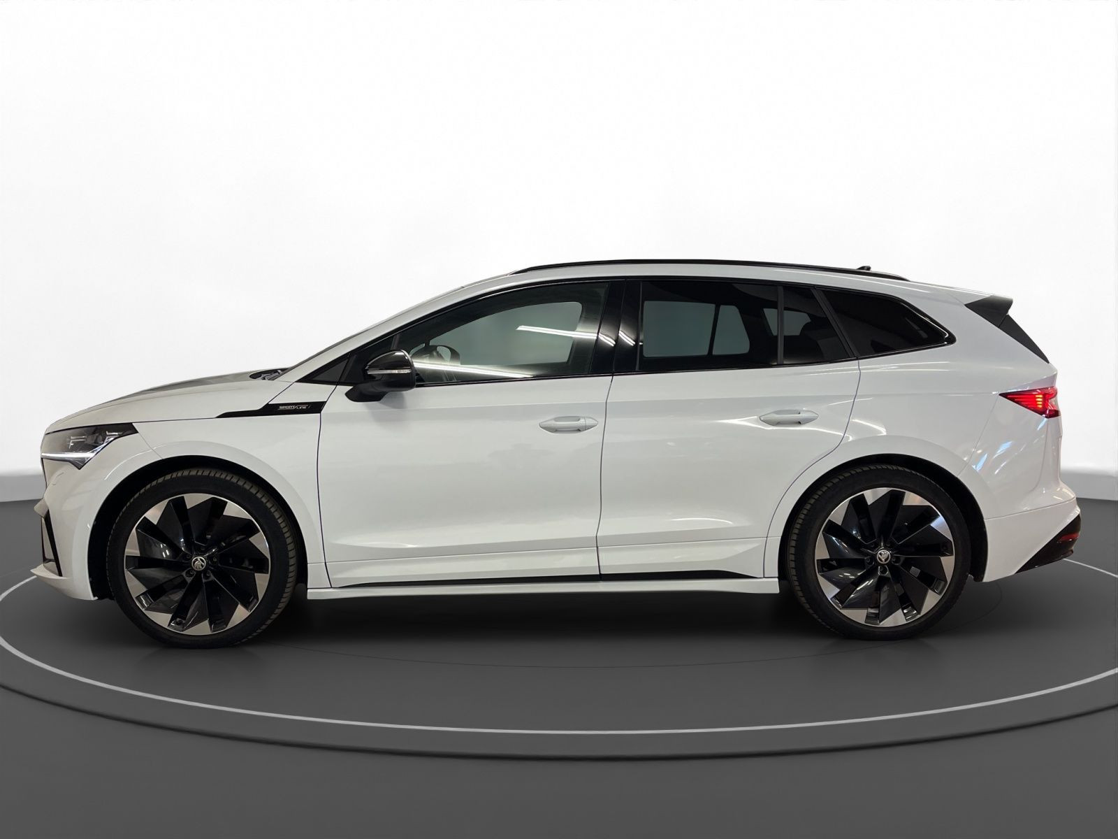 Škoda - Enyaq_8