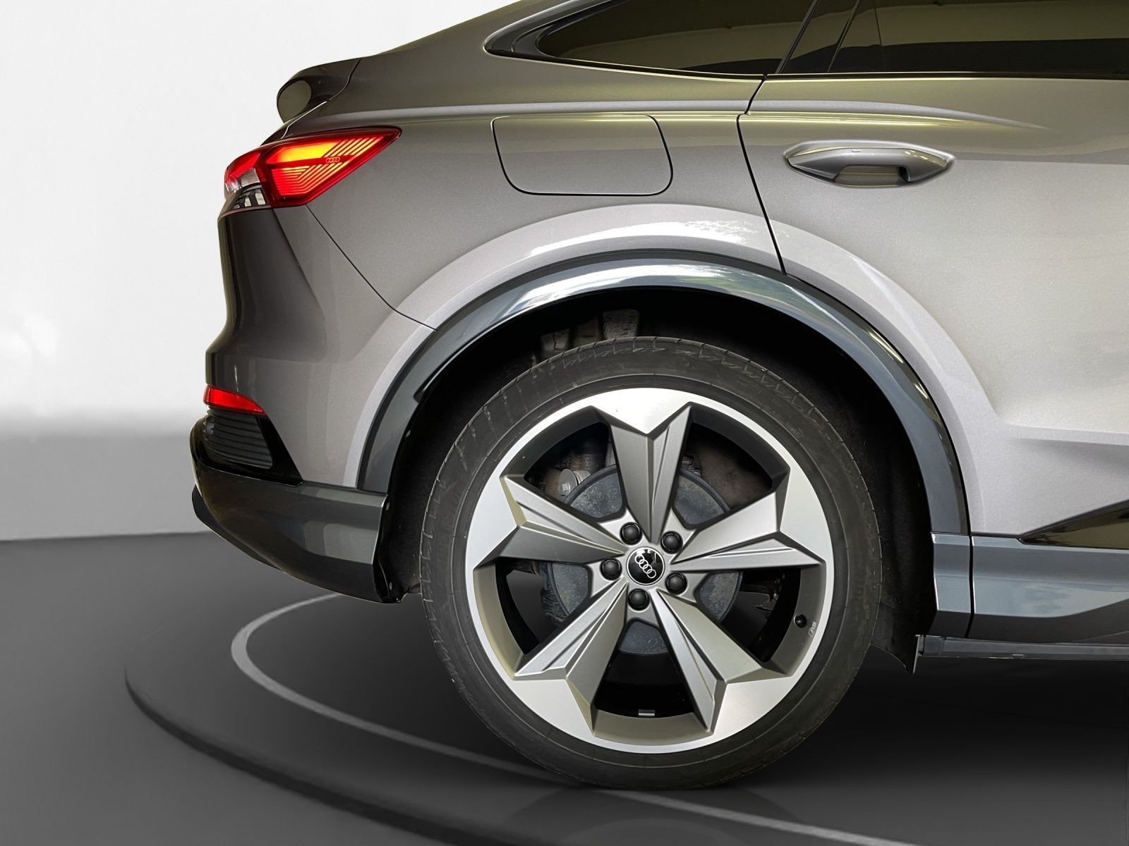 Audi - Q4 Sportback e-tron_16