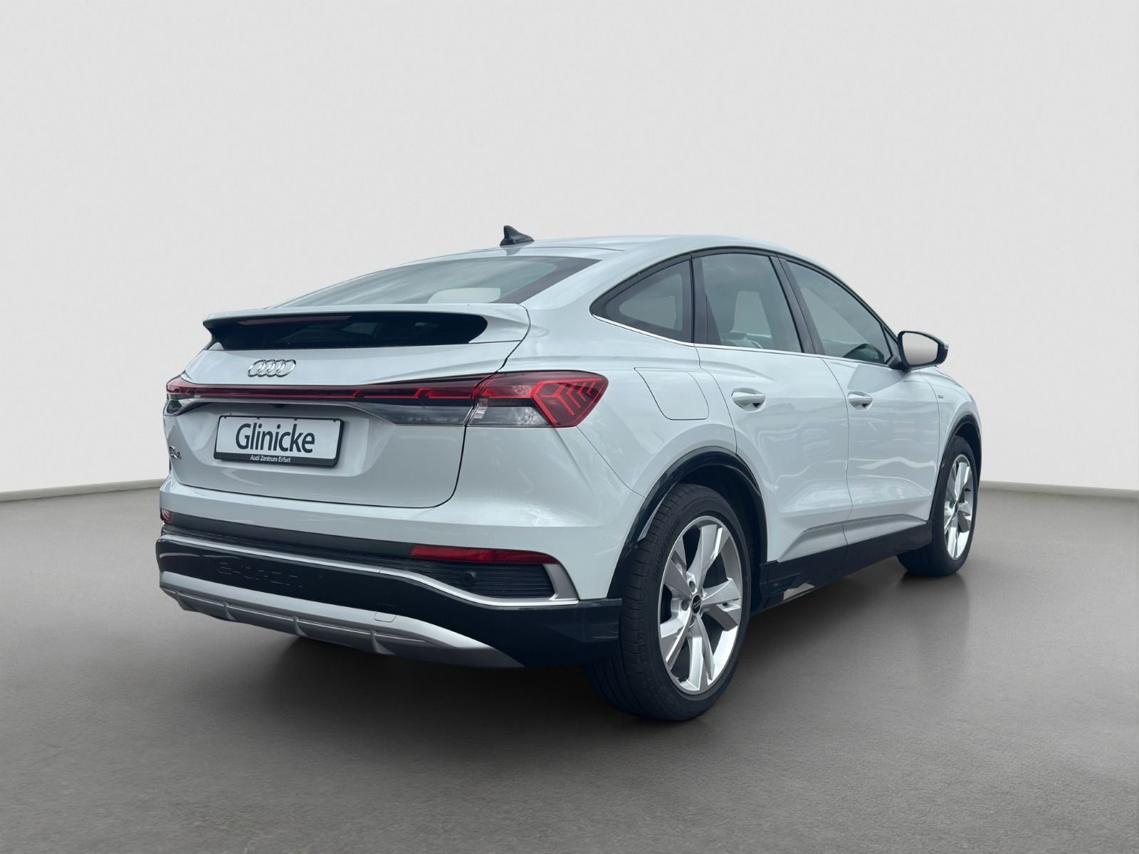Audi - Q4 Sportback e-tron_6