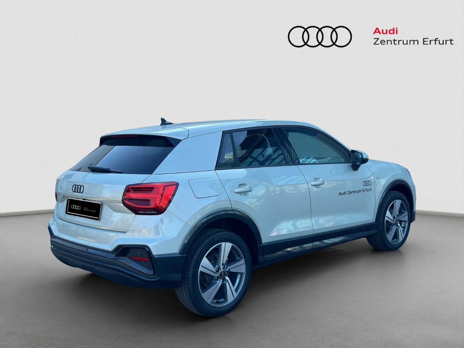 Audi - Q2_6
